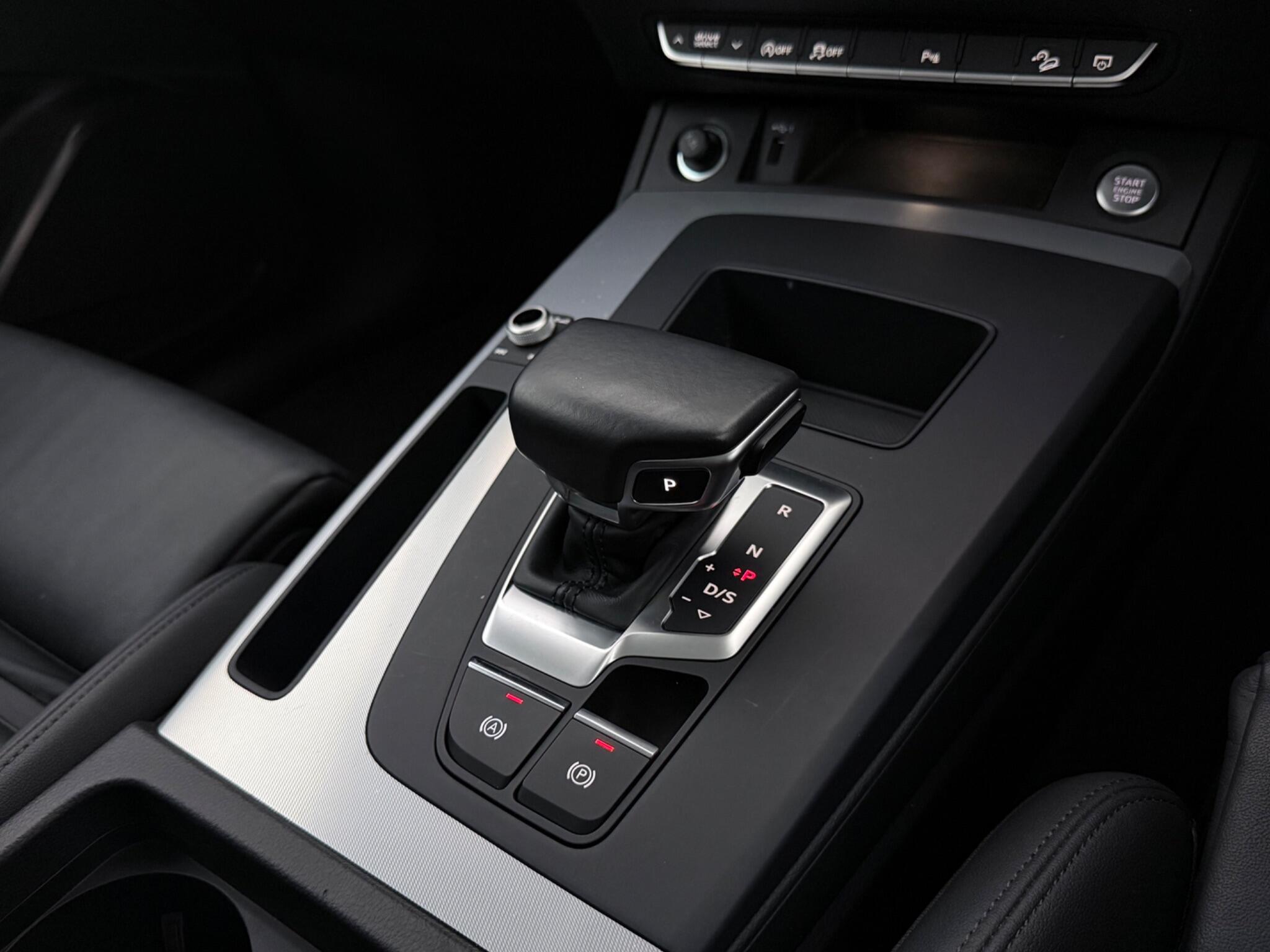 Audi Q5 view 19