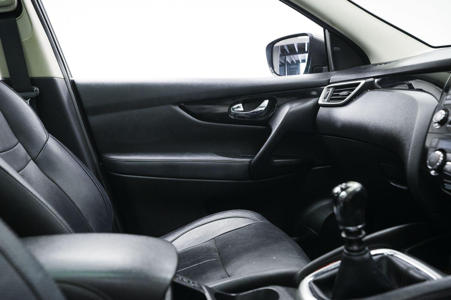 Nissan Qashqai view 18