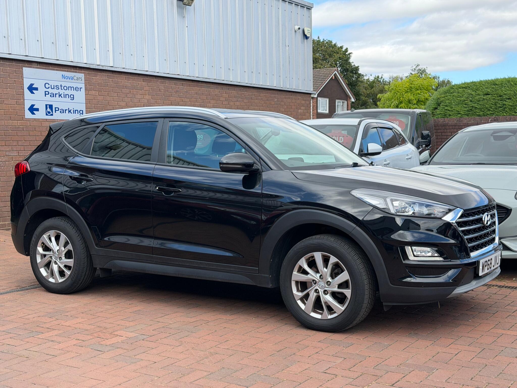Hyundai Tucson view 24