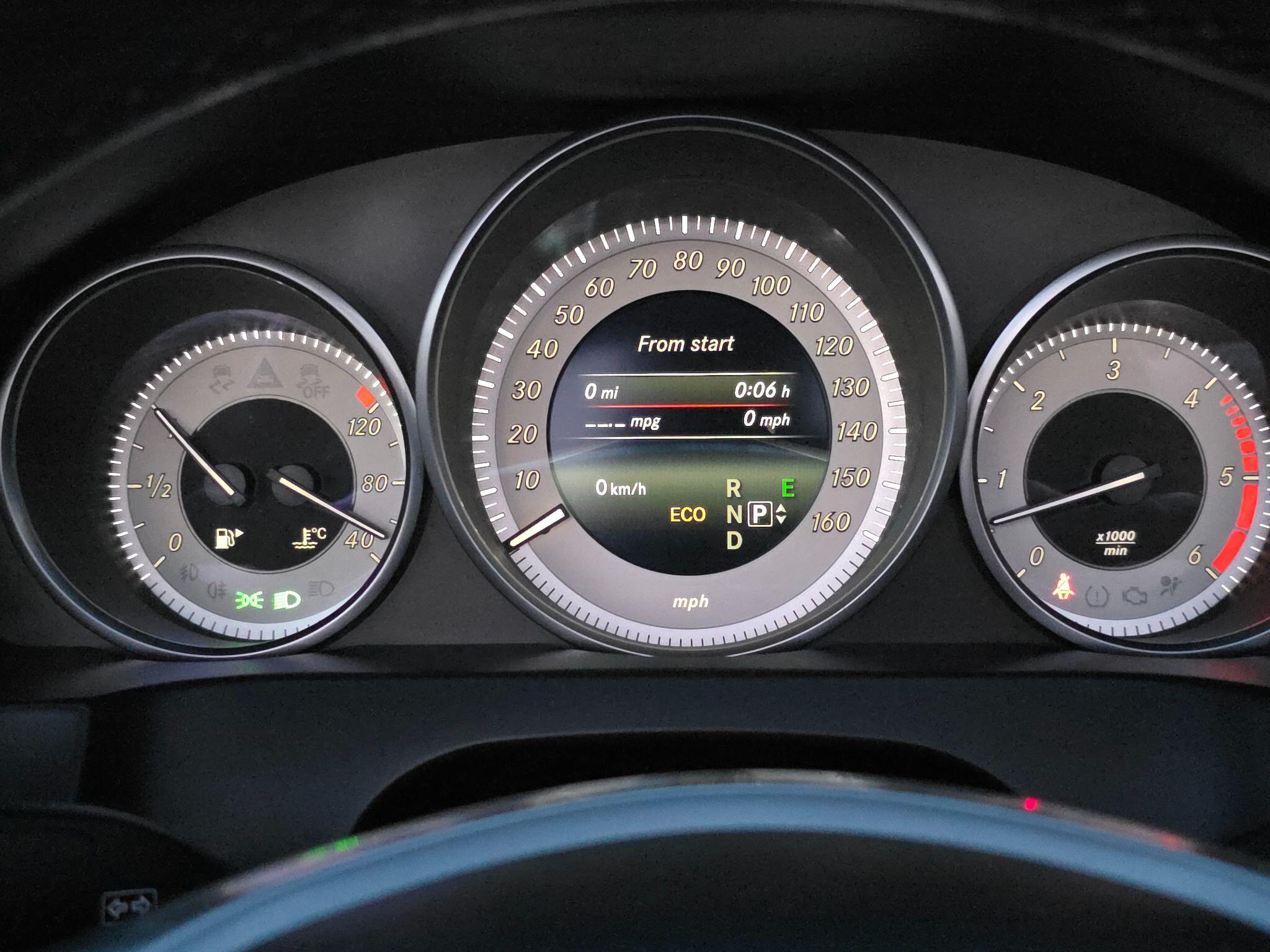 2014 Mercedes-Benz E Class image 41