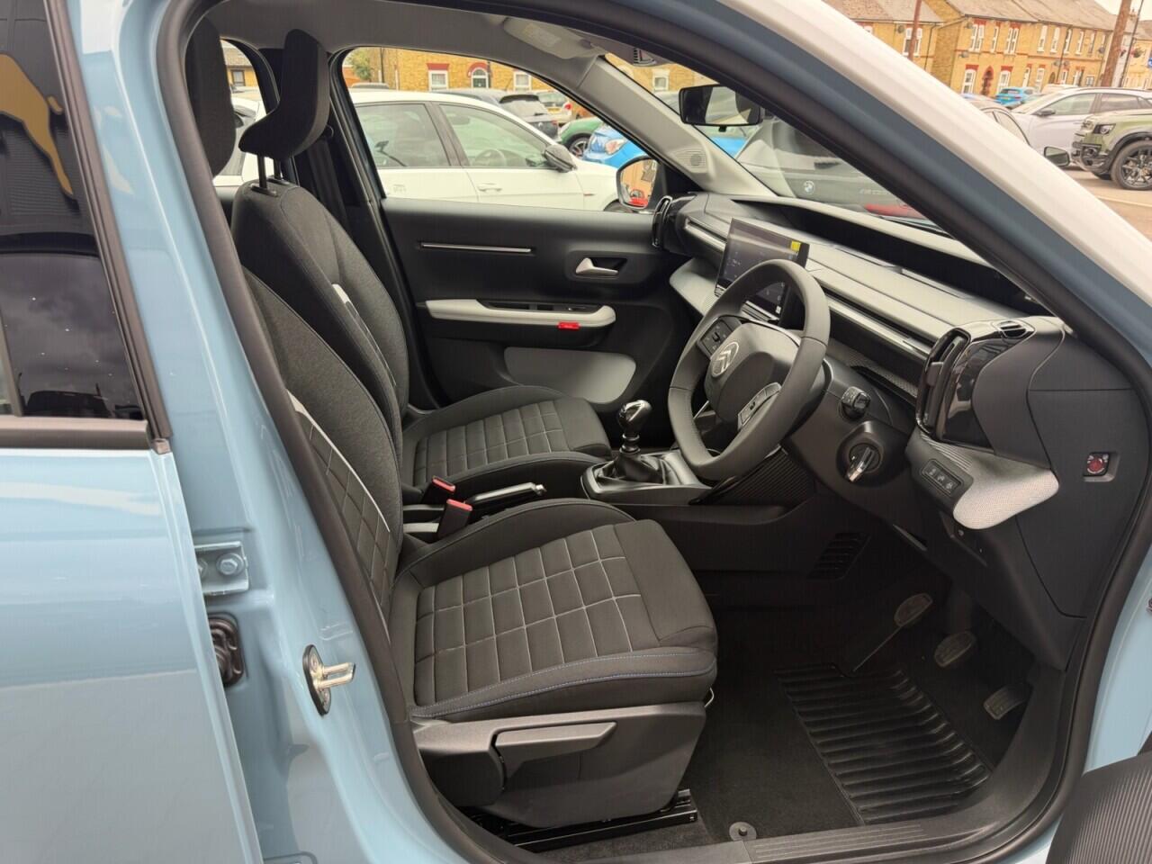 Citroen C3 view 18