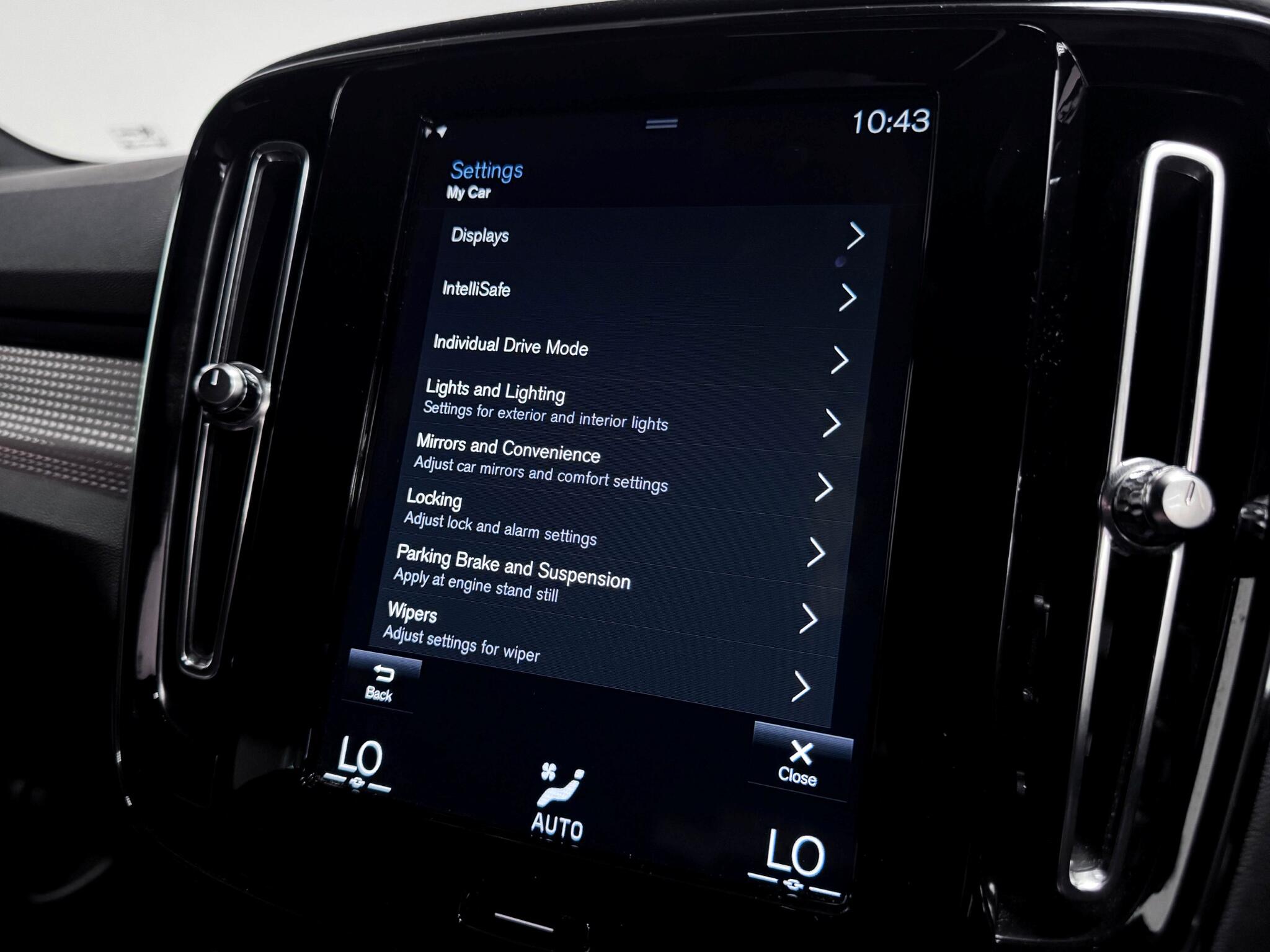 Volvo XC40 view 46