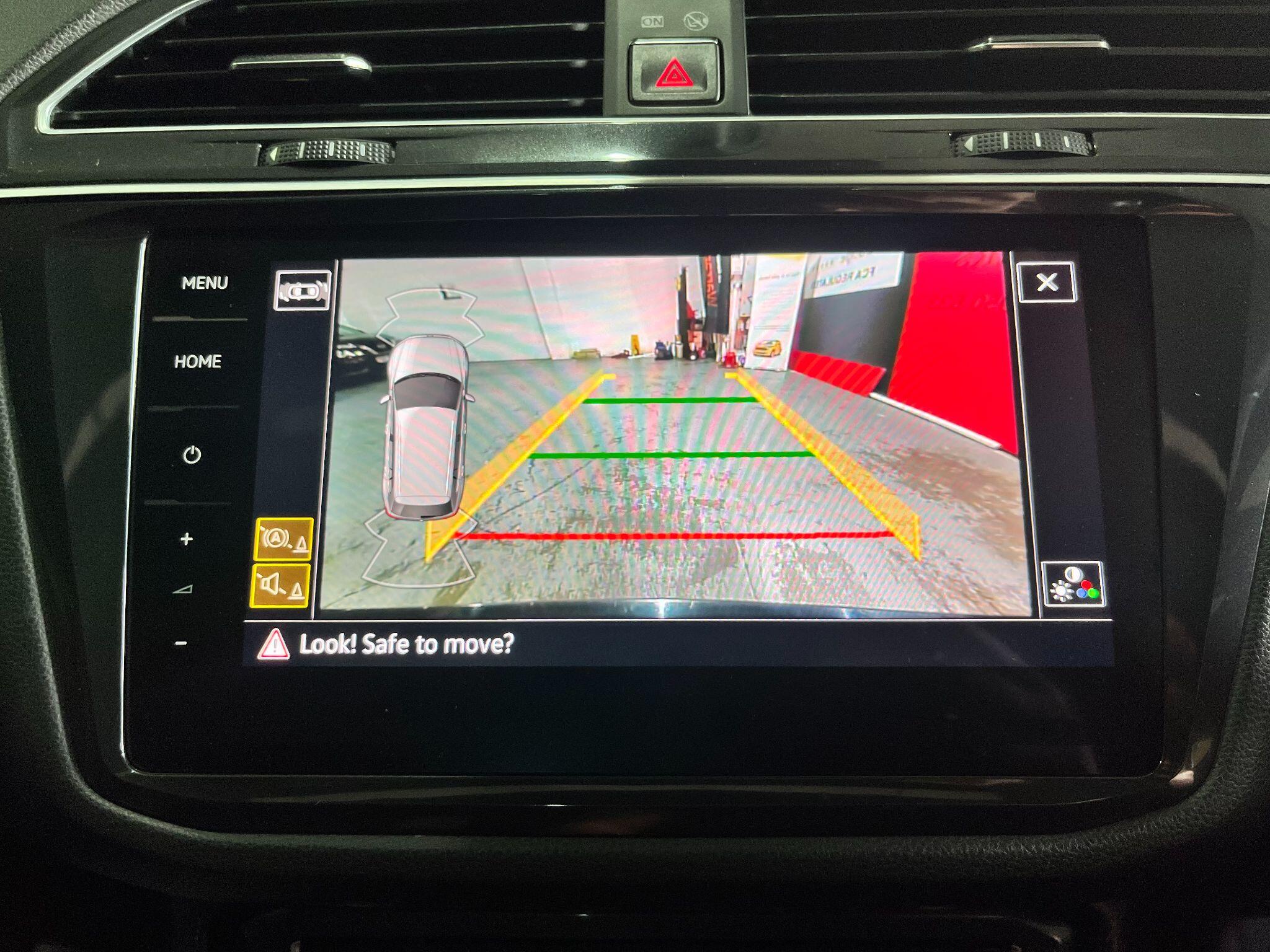 Volkswagen Tiguan view 19