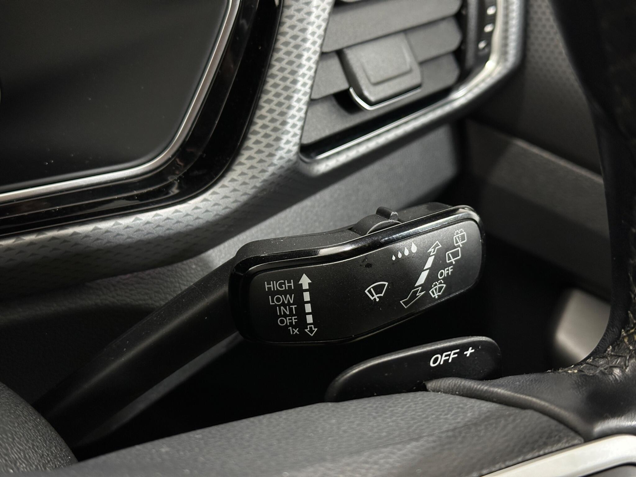 Volkswagen T-Cross view 17