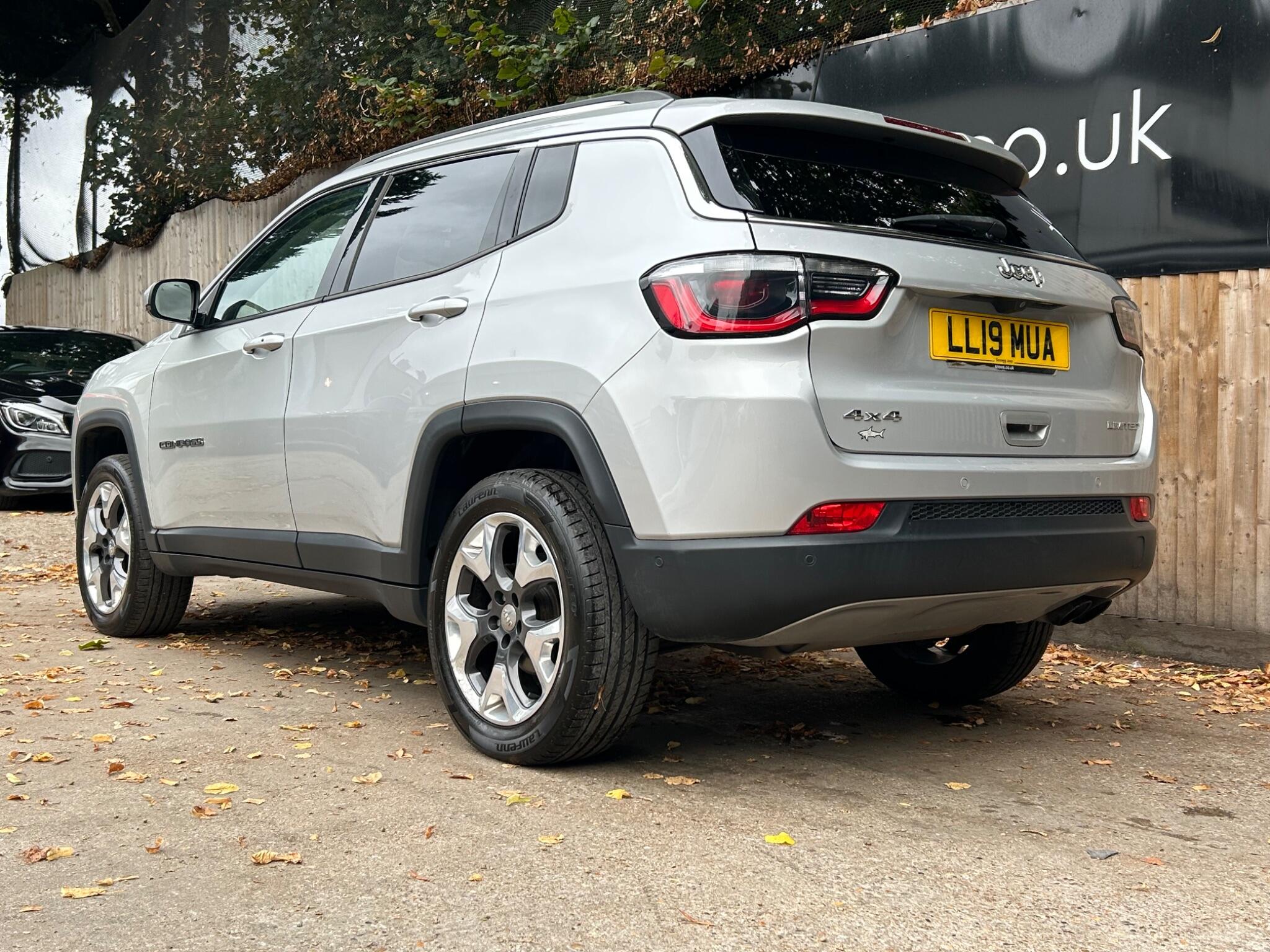 Jeep Compass view 14