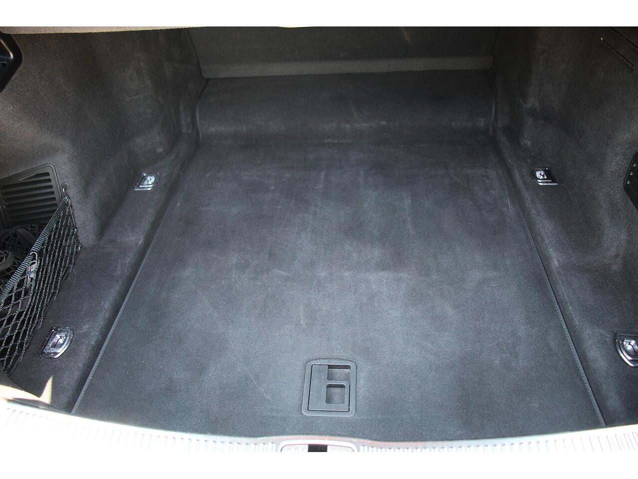 Audi A8 view 41