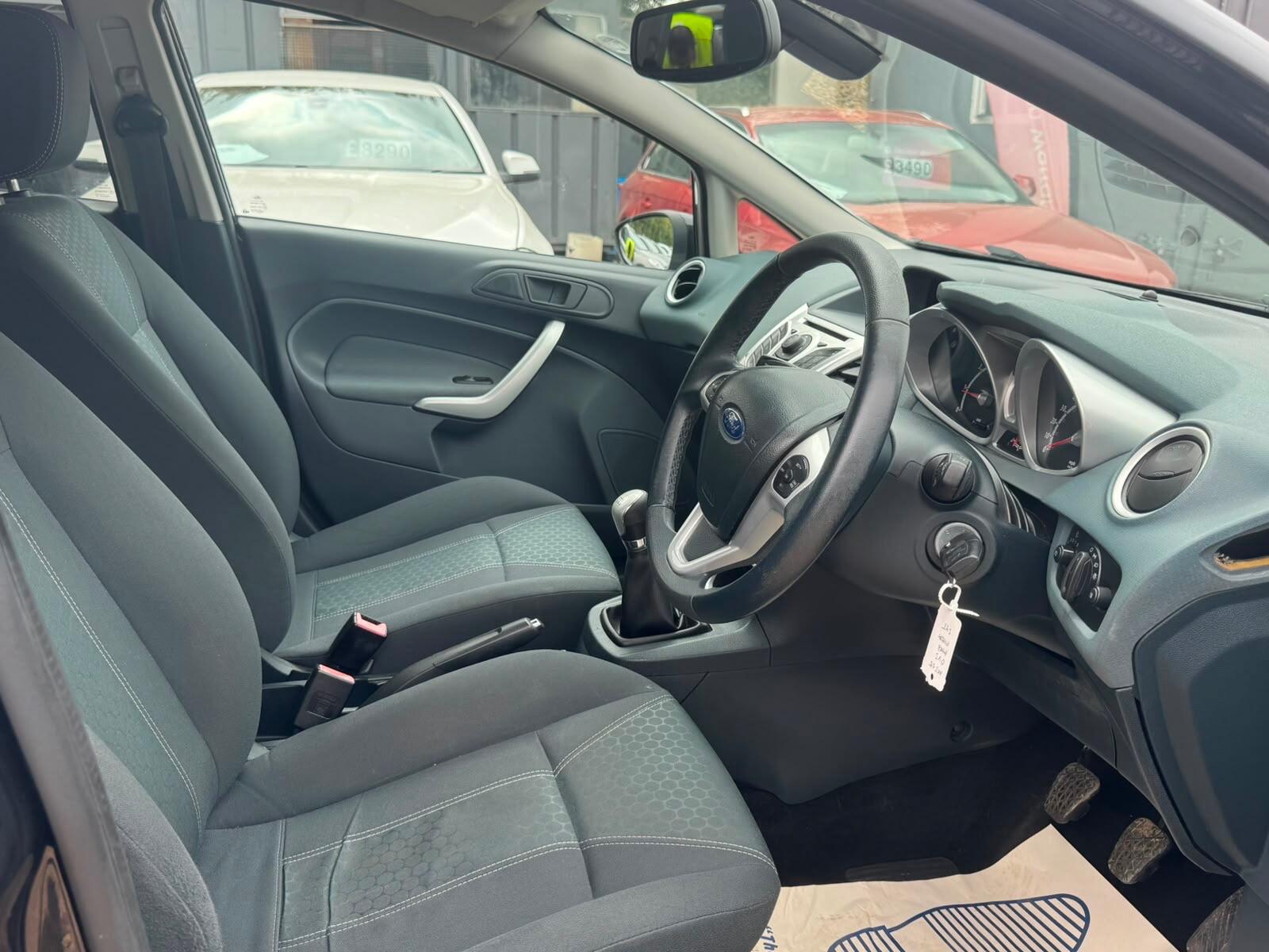 Ford Fiesta view 16