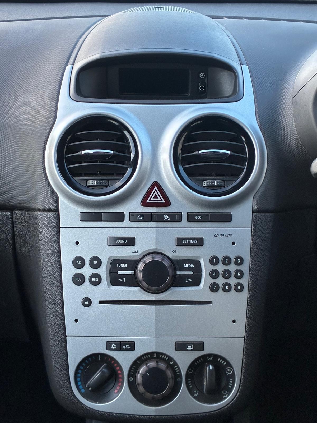 Vauxhall Corsa view 20