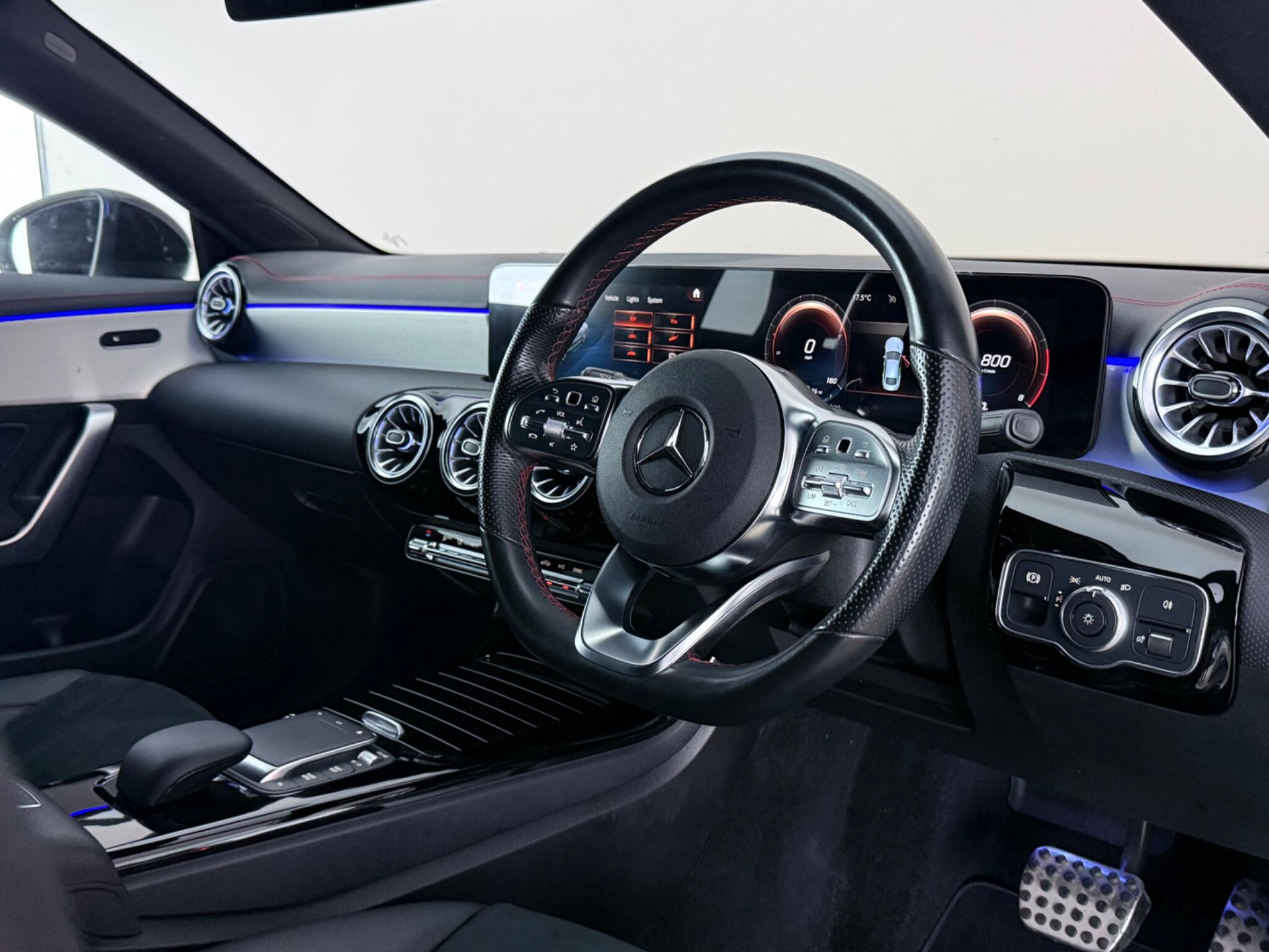 Mercedes-Benz Cla view 2