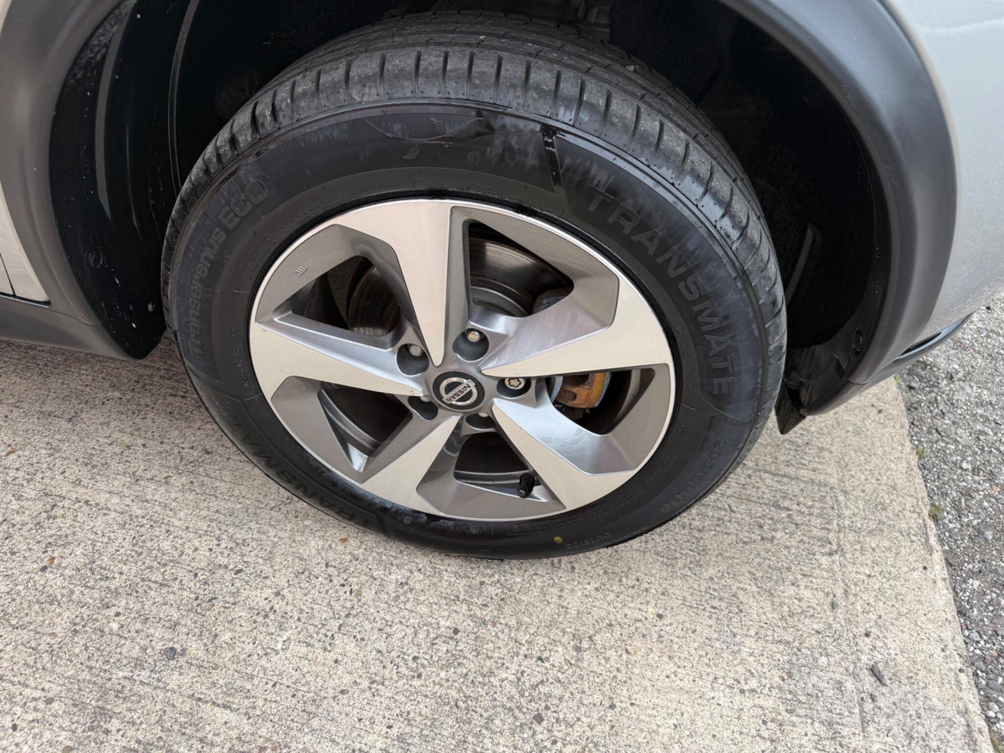 Nissan Juke view 30