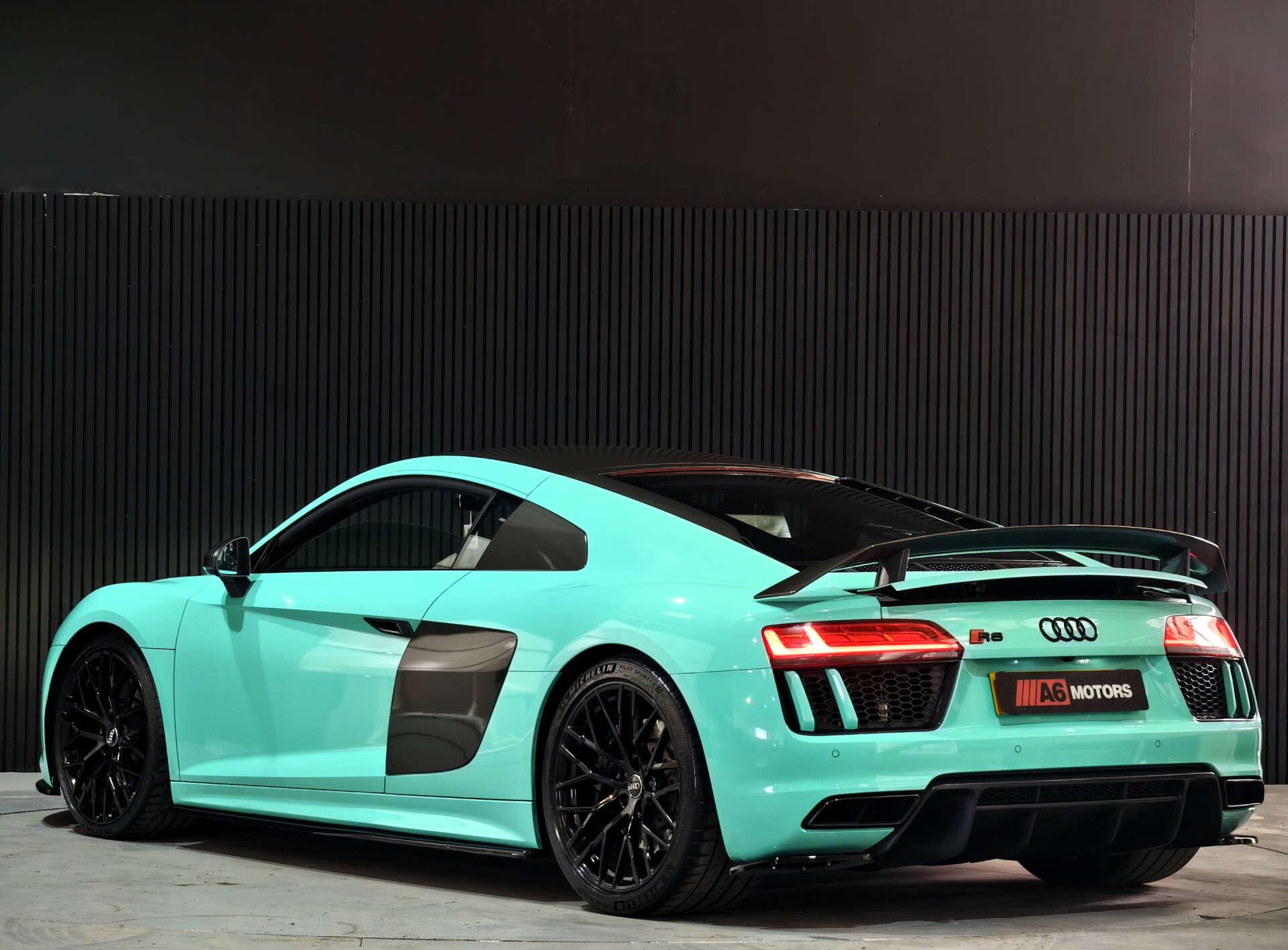 Audi R8 view 24