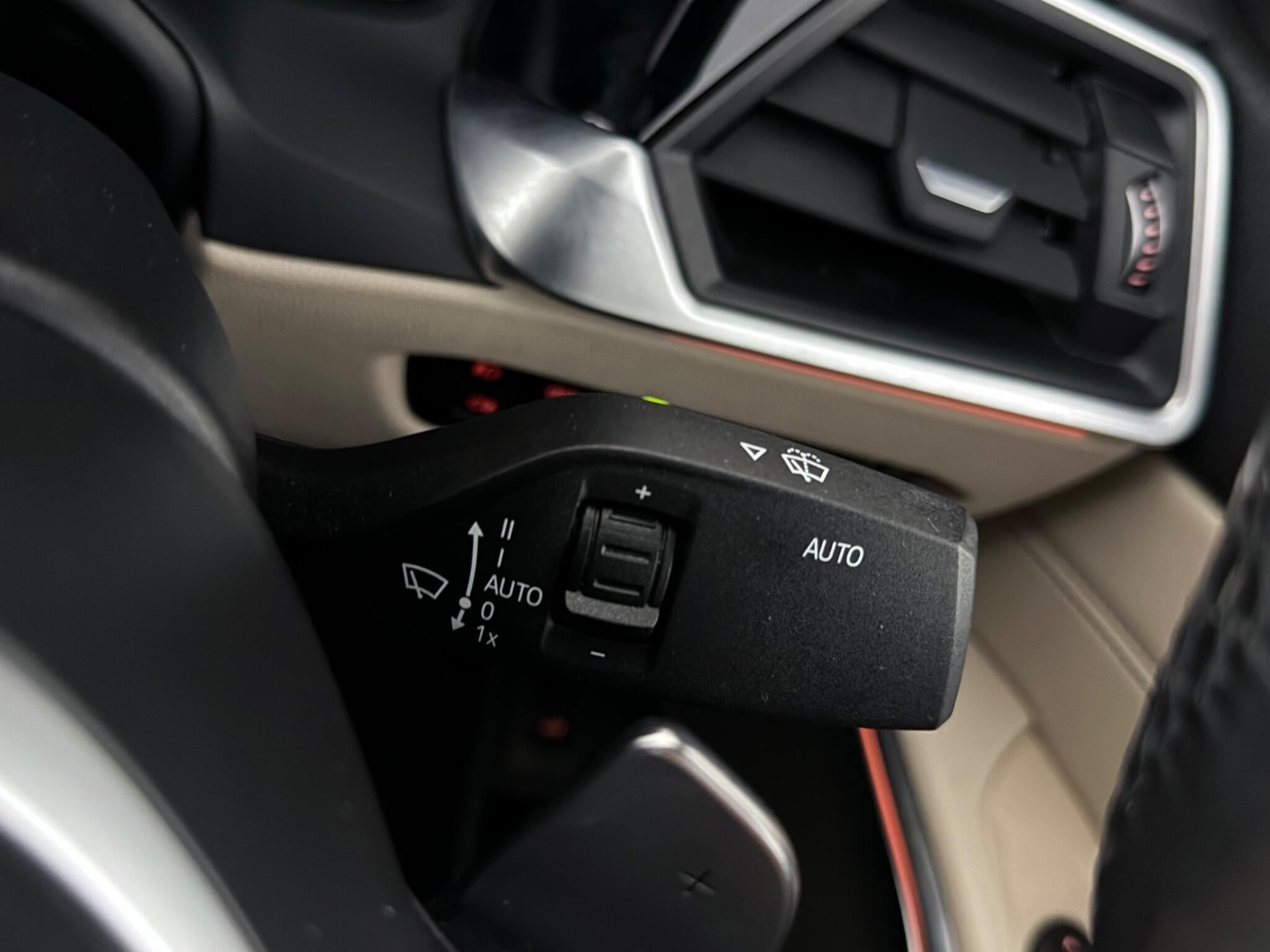 BMW 3 Series view 22