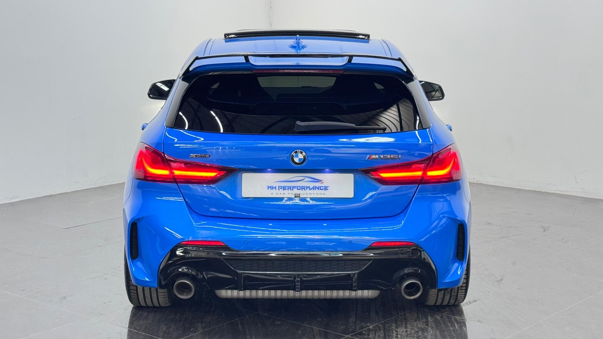 BMW 1 Series view 34