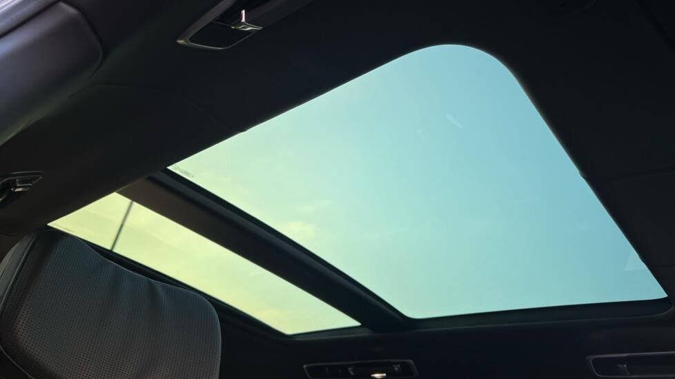 Land Rover Range Rover view 29