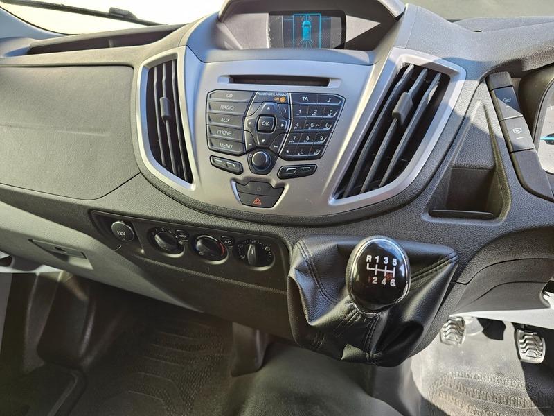 2018 Ford Transit 2.2 TDCi 460 HDT Trend Minibus 5dr Diesel Manual L4 H3 (18 seats) (196 g/km, 123 bhp) • 16,832 miles image 8
