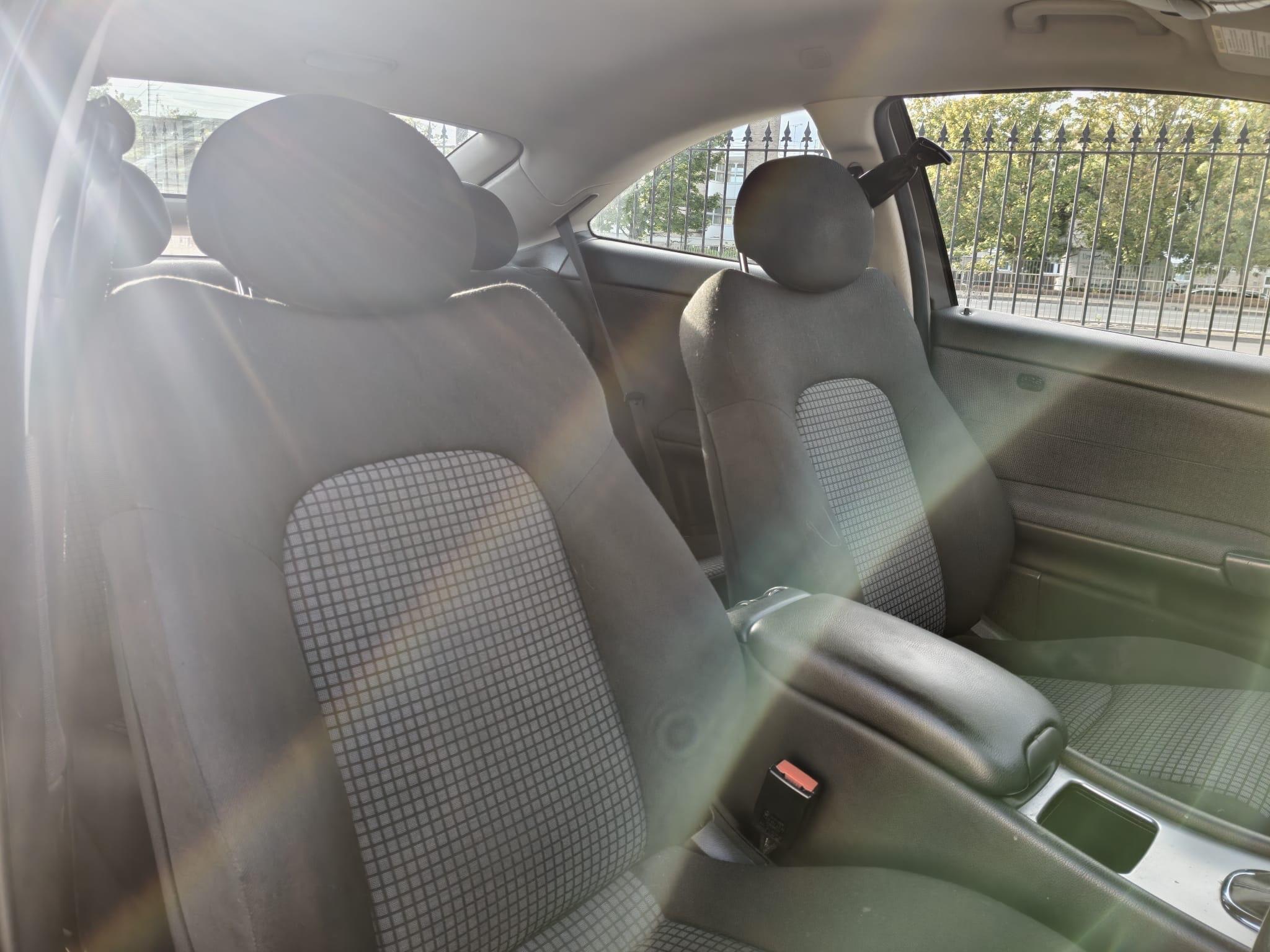 Mercedes-Benz C-Class view 12