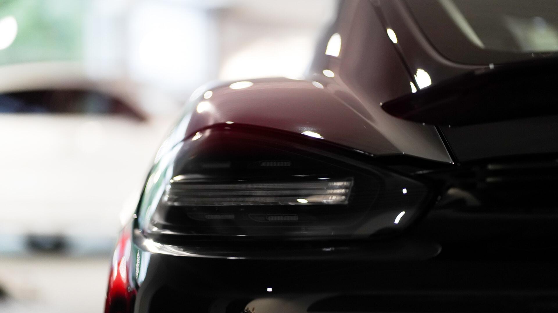 Porsche Cayman view 29