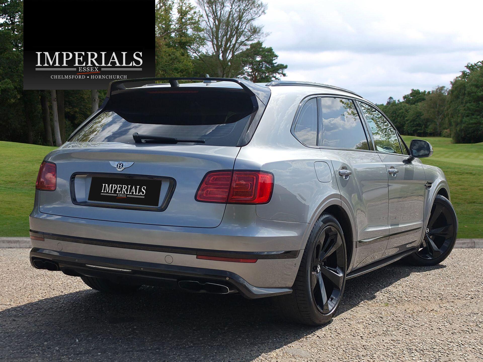 Bentley Bentayga view 5
