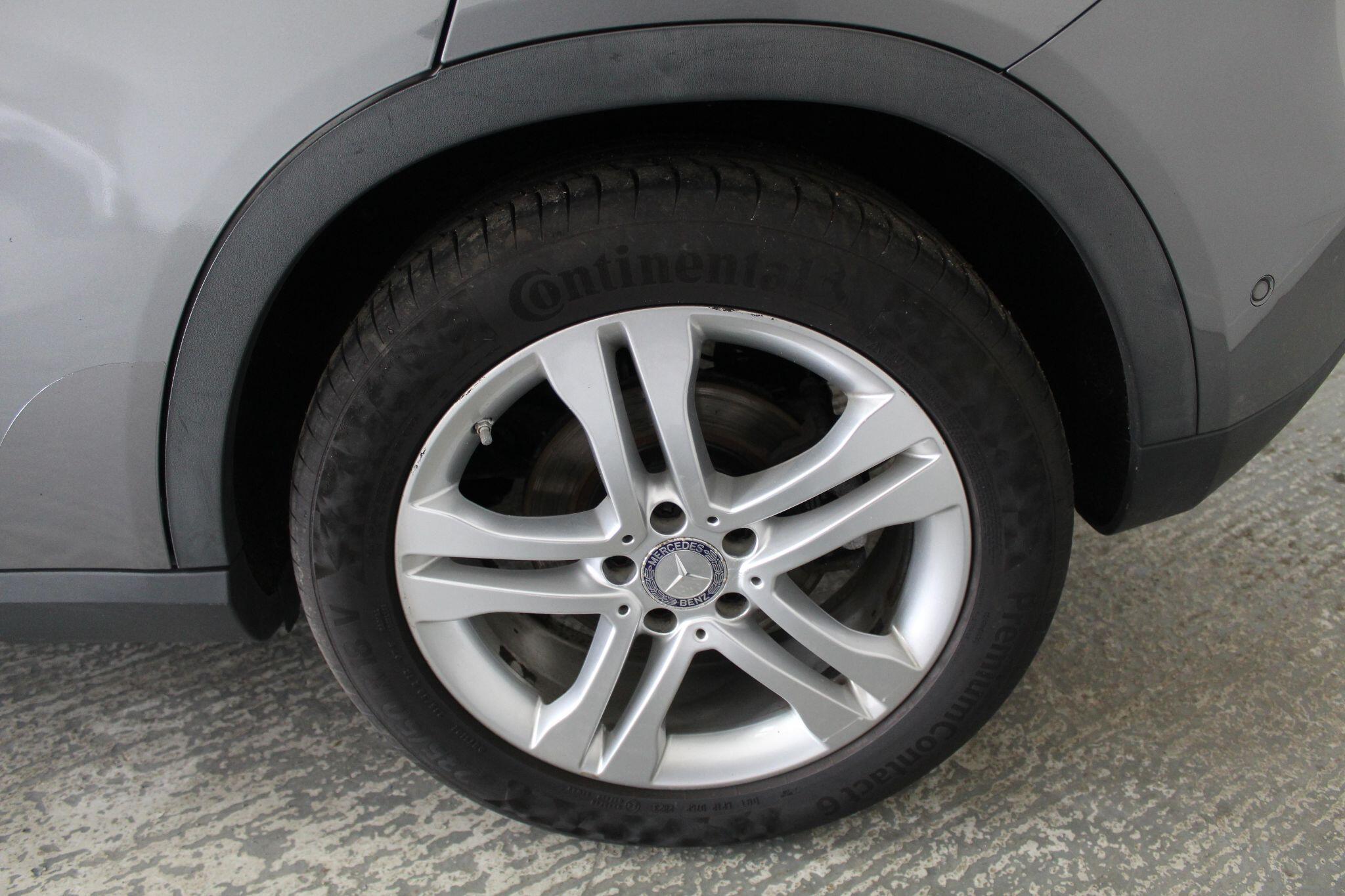 Mercedes-Benz Gla view 58