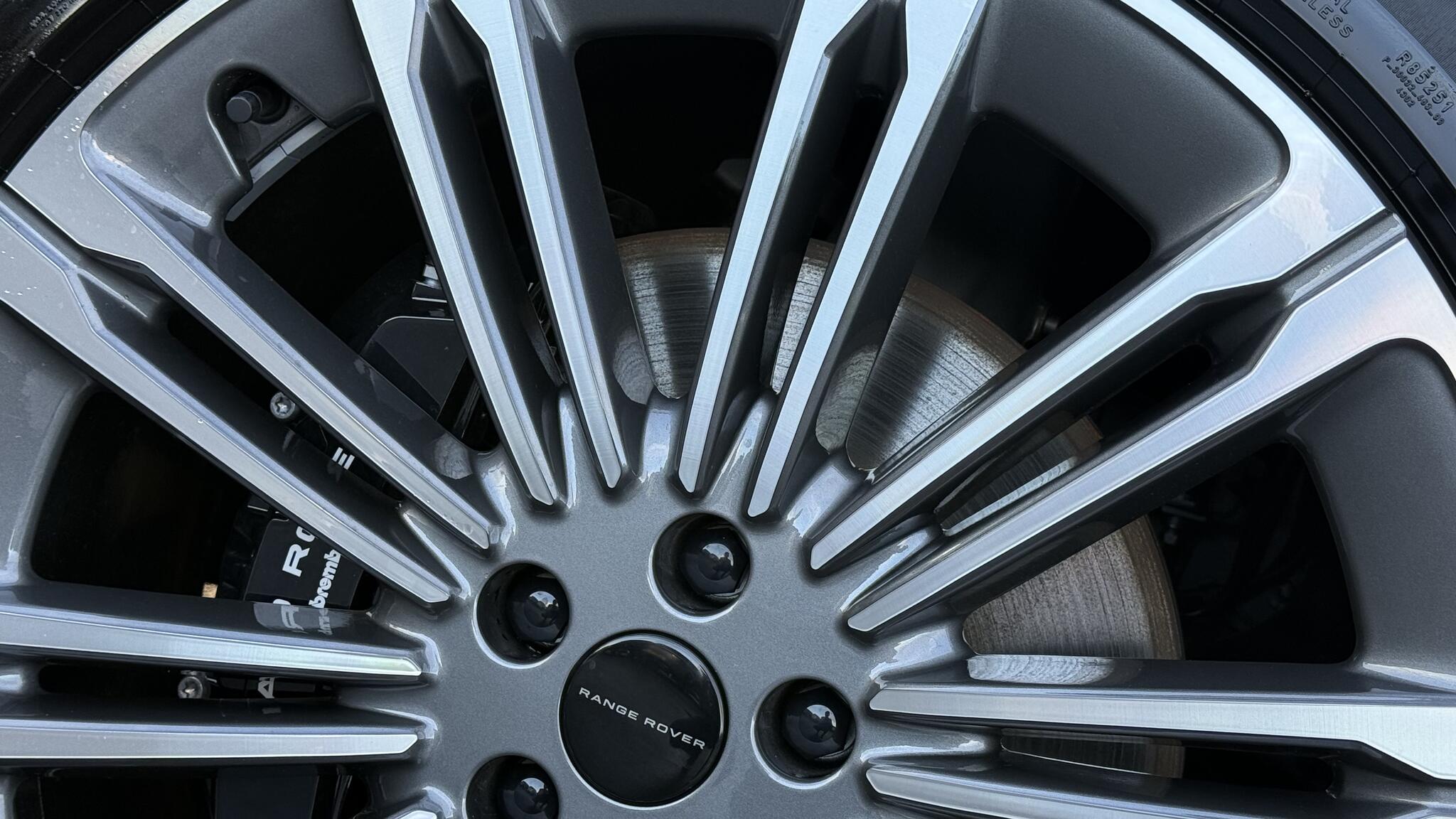 Land Rover Range Rover Sport view 30