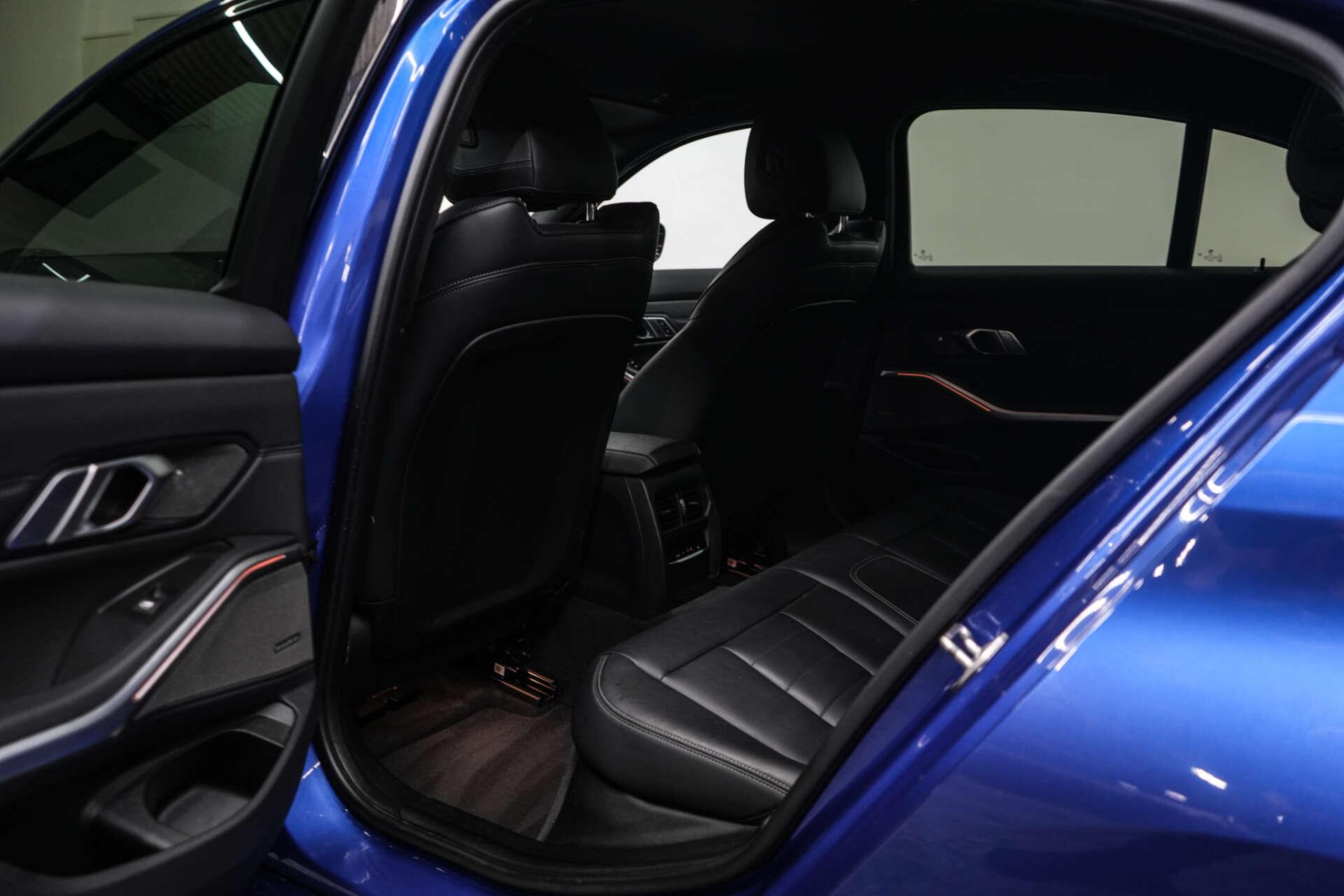 BMW 3 Series view 27