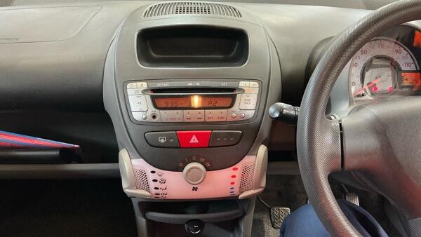Toyota Aygo view 13