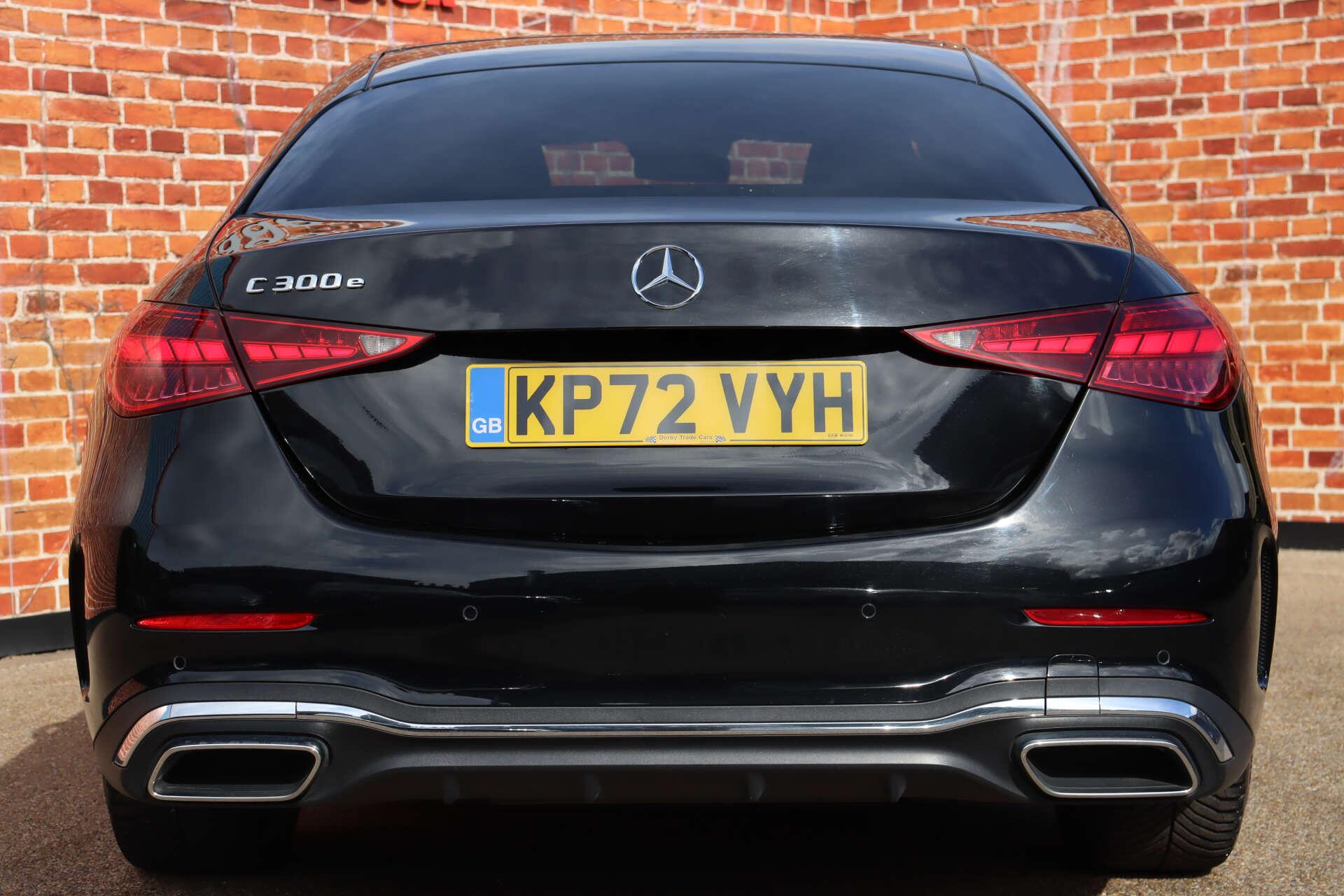 Mercedes-Benz C Class view 32