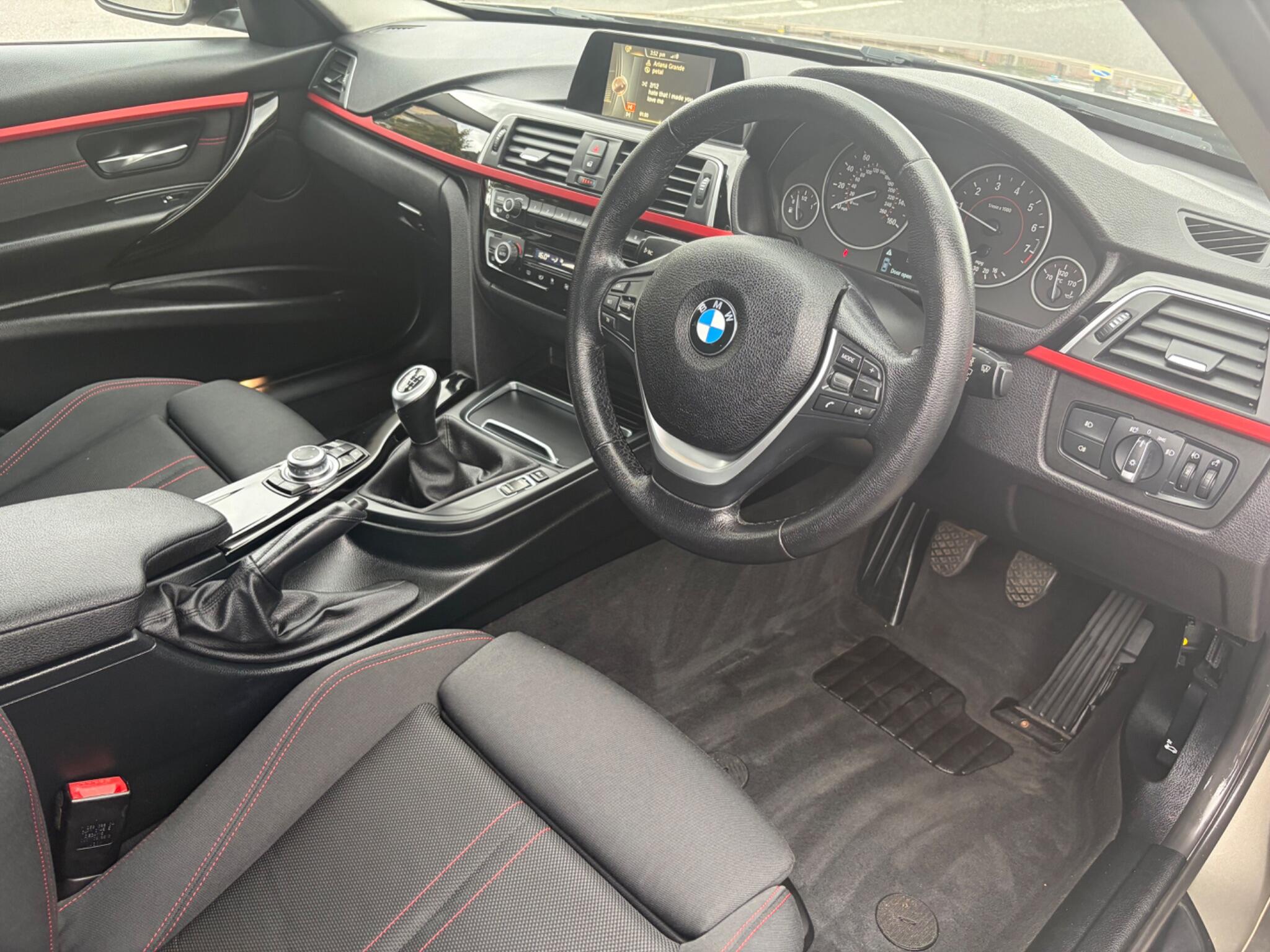 BMW 3 Series view 36