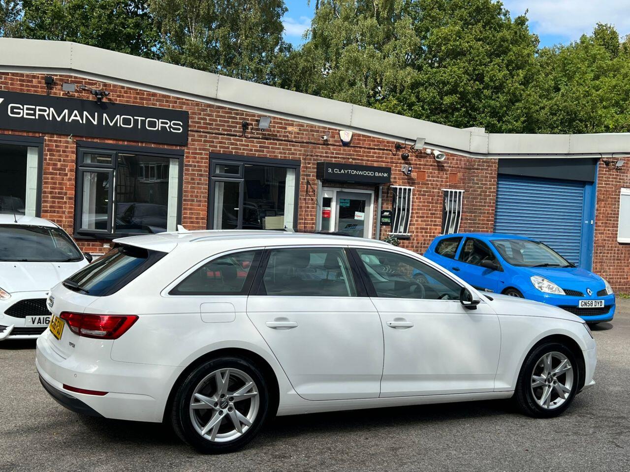 Audi A4 view 8