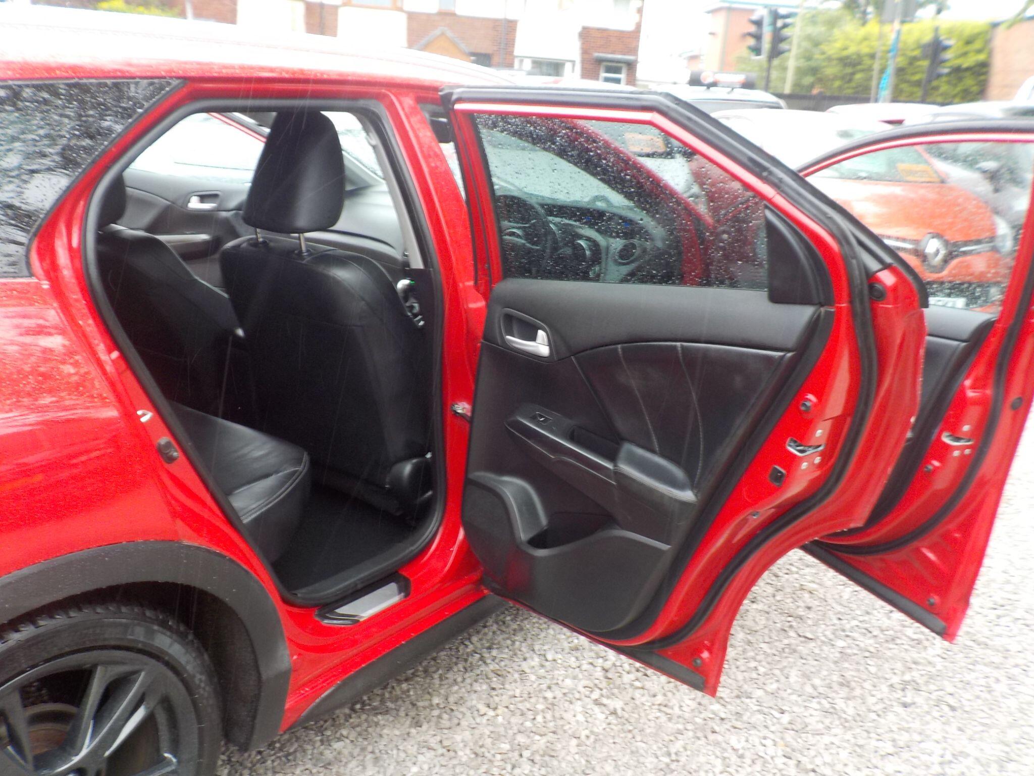 Honda Civic 1.6 i-DTEC SR Tourer Euro 5 (s/s) 5dr