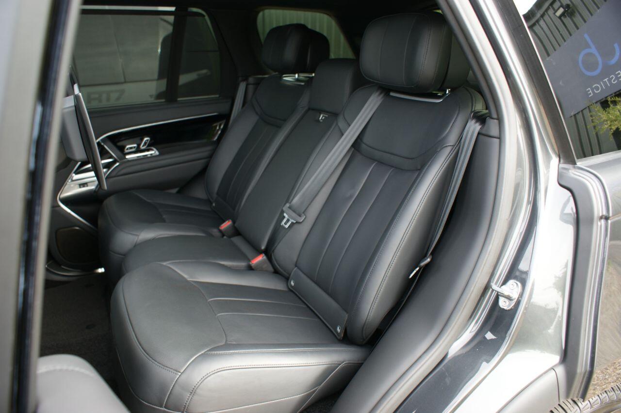 Land Rover Range Rover view 34