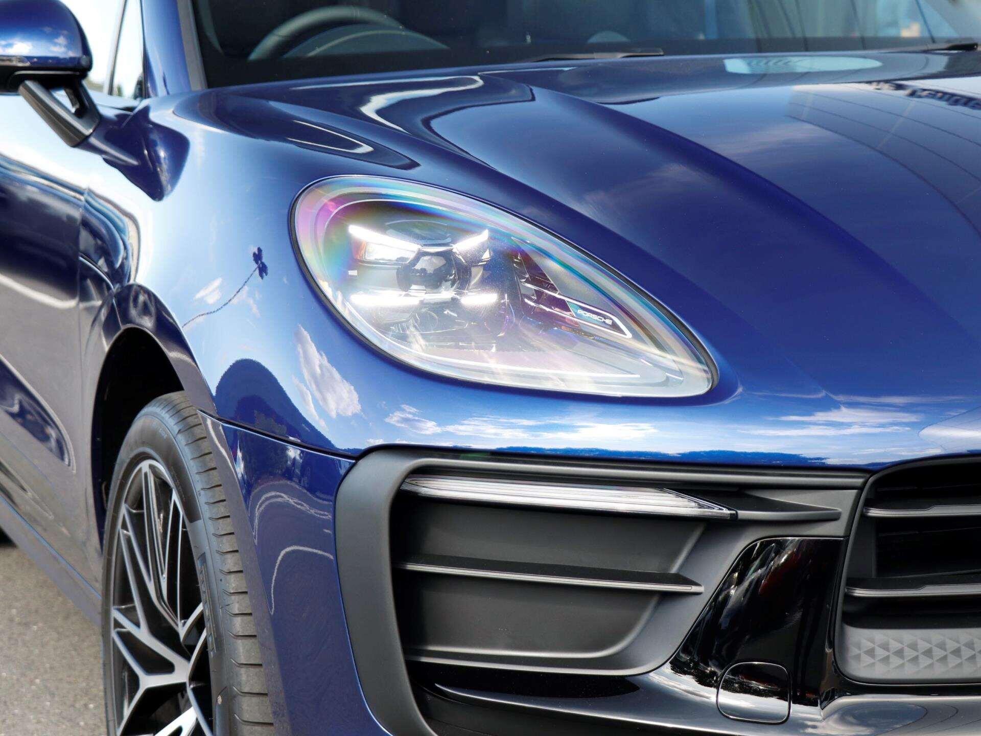 Porsche Macan view 31