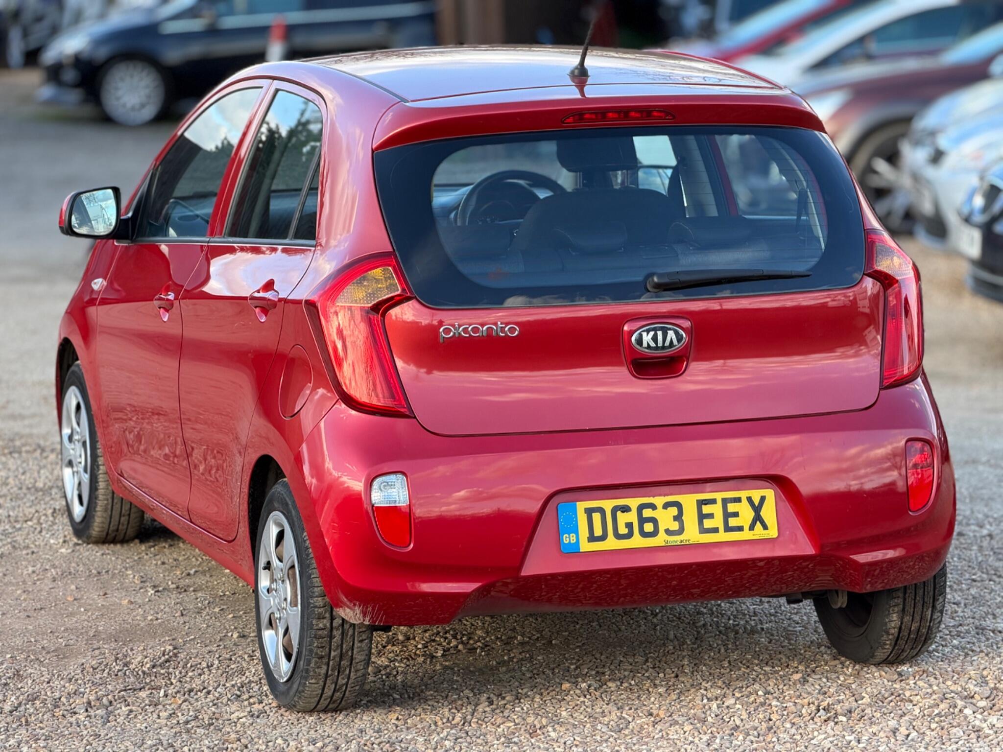 2013 Kia Picanto 1.0 1 Air Euro 5 5dr image 10