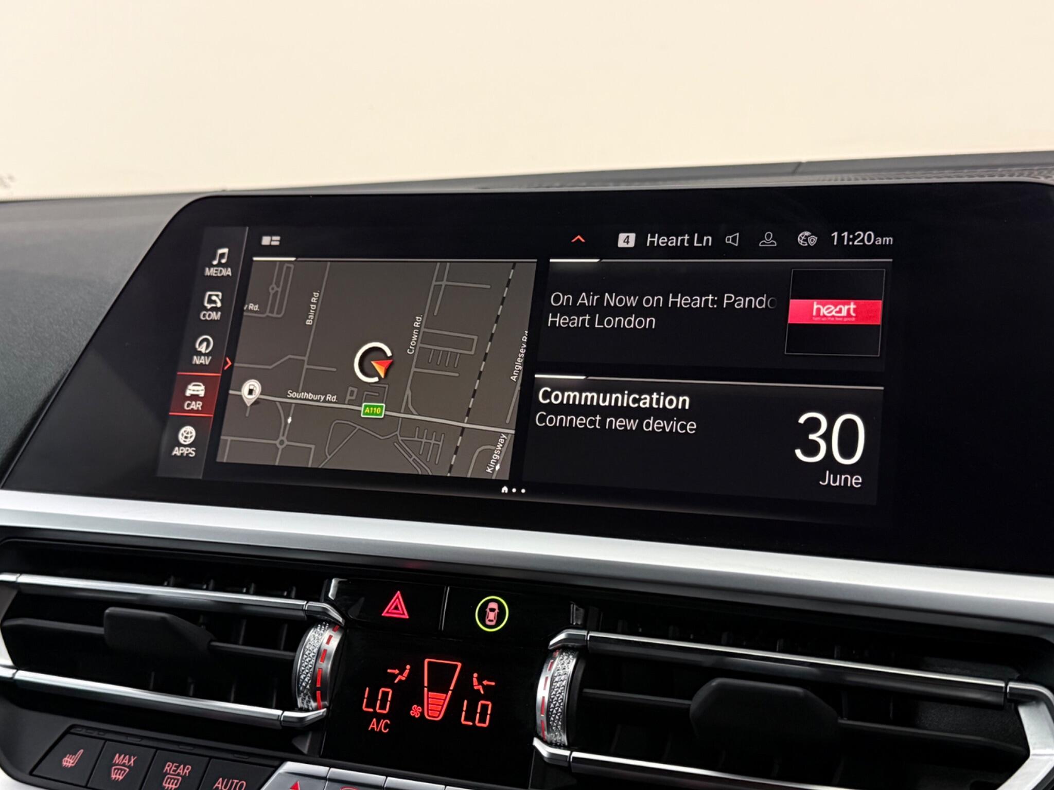 BMW 3 Series view 23