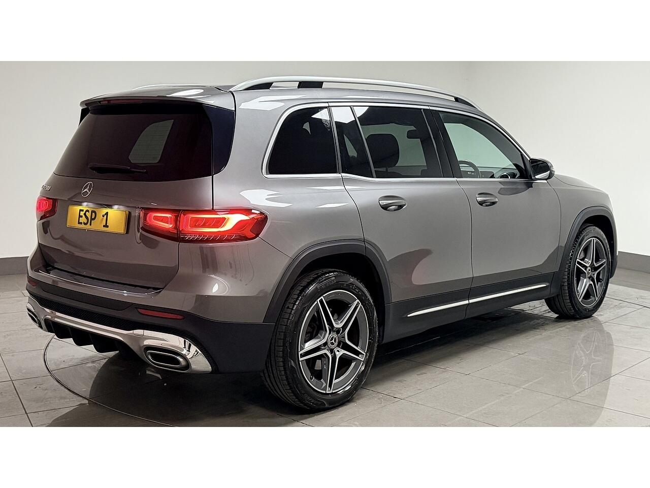 Mercedes-Benz GLB view 8