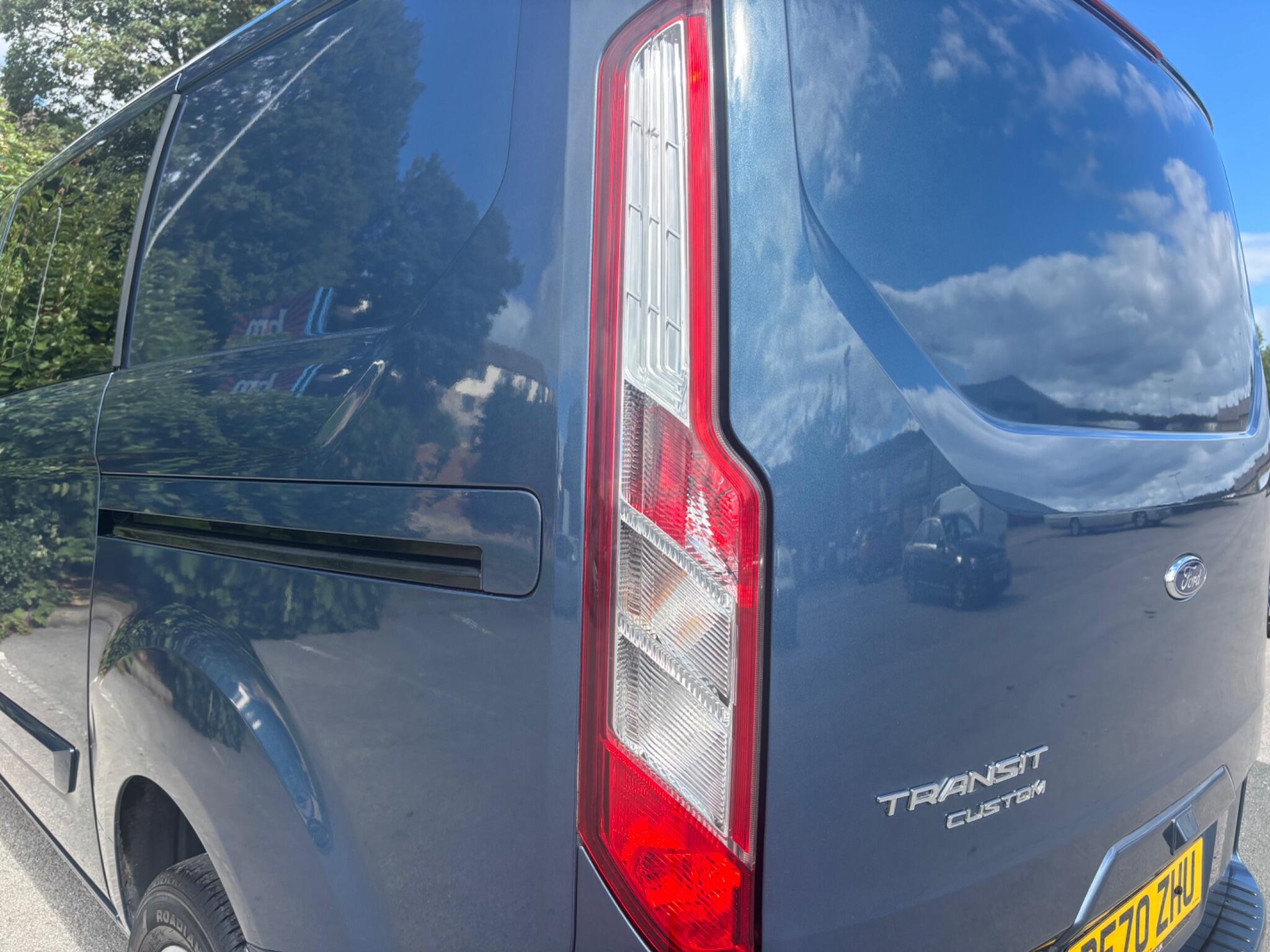 Ford Transit Custom view 52