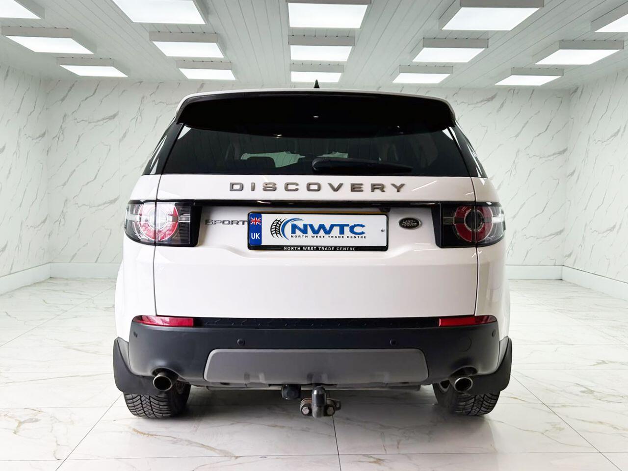 Land Rover Discovery Sport view 10