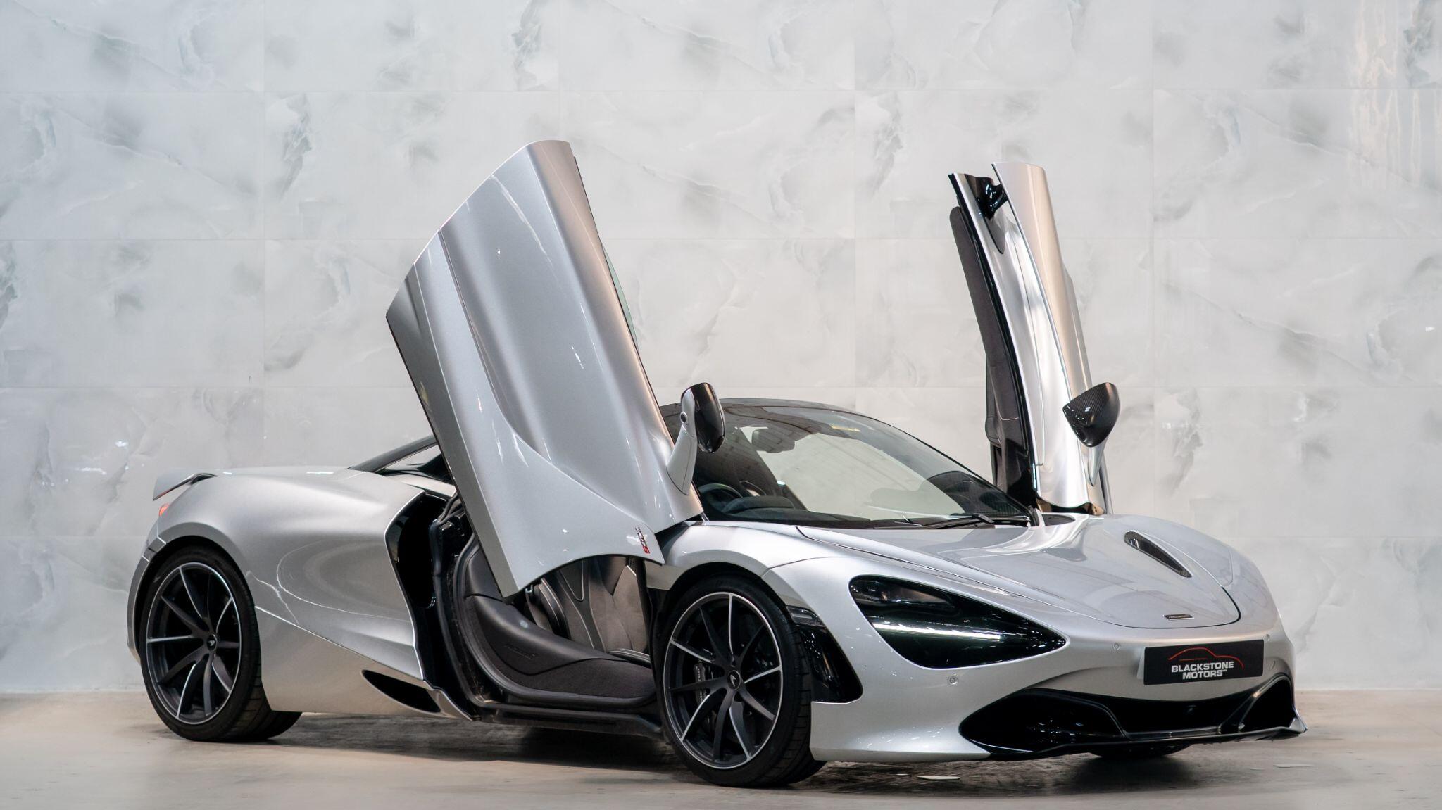 Mclaren 720s view 2