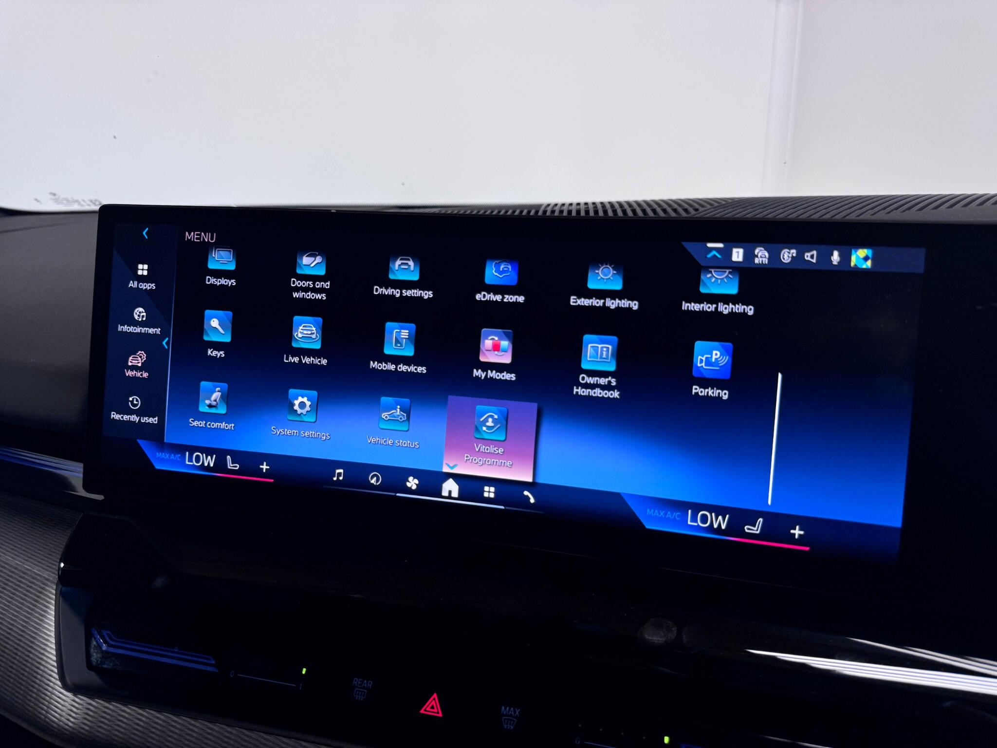 BMW 5 Series view 48