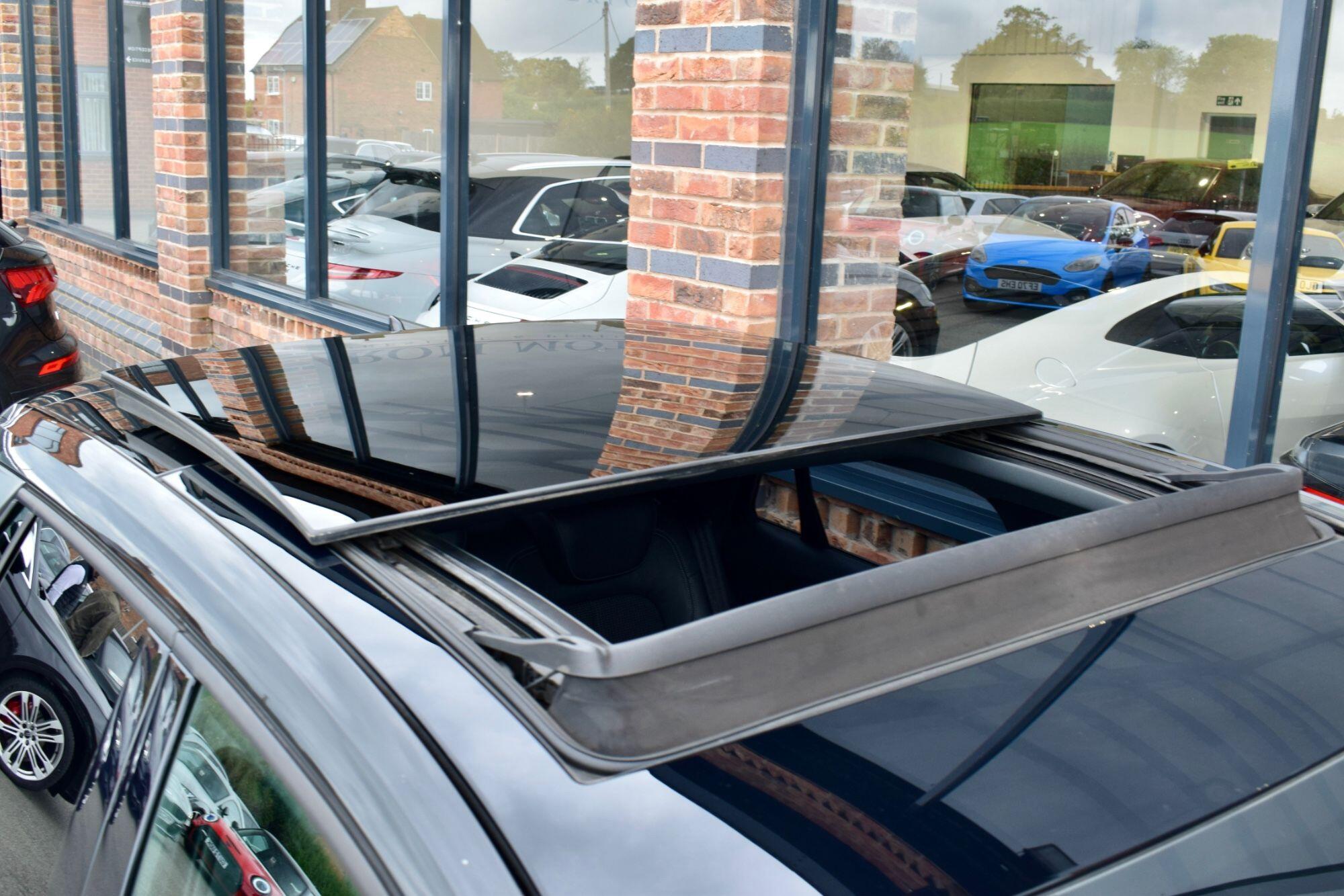 Audi Q2 view 44