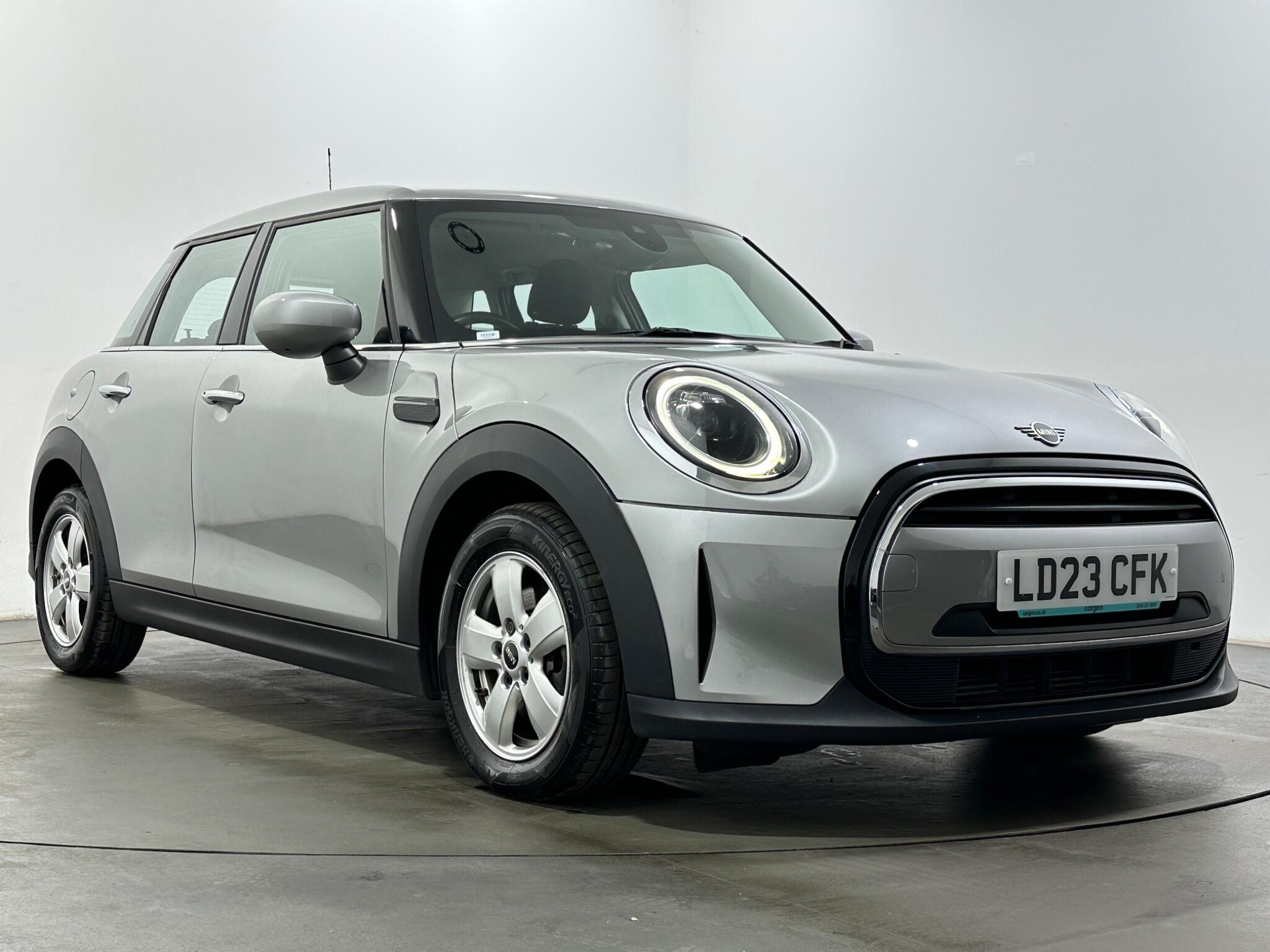 Mini Cooper view 52