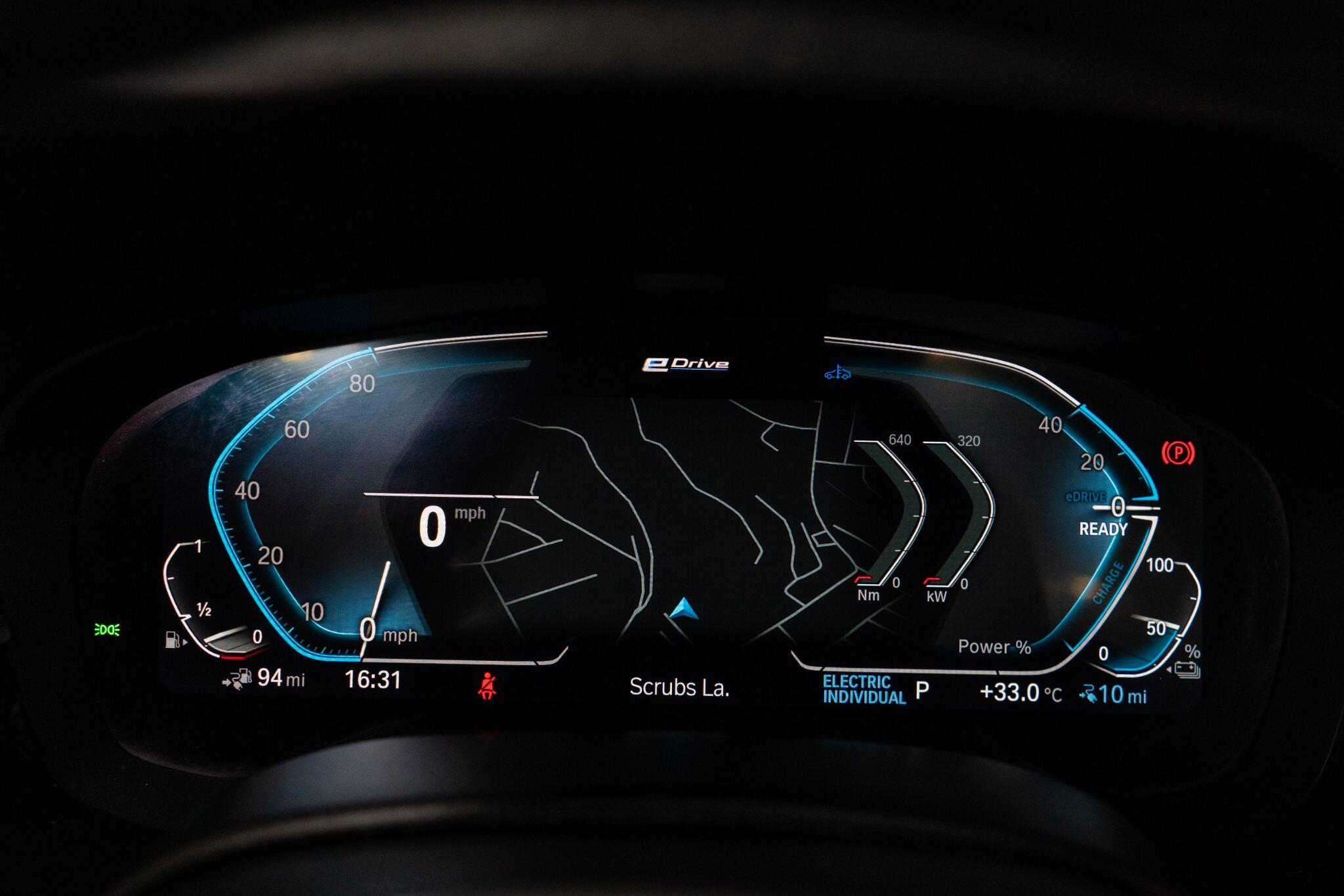 BMW 5 Series view 30