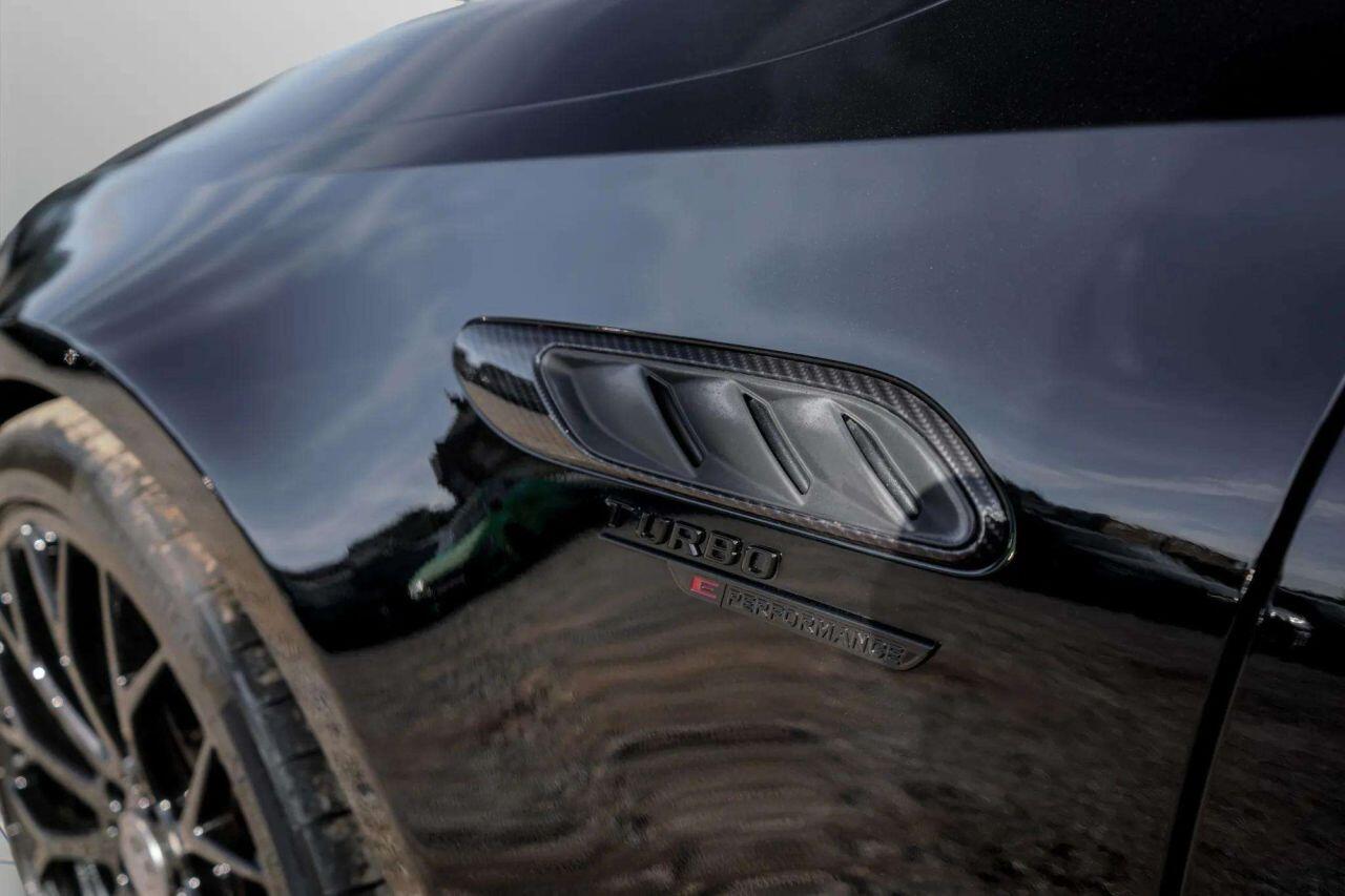 Mercedes-Benz C-Class view 19