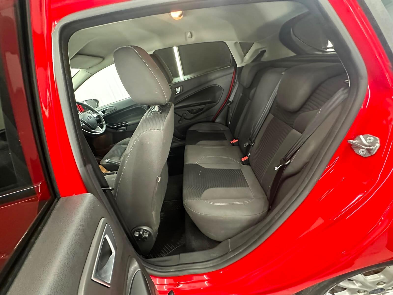 Ford Fiesta view 28