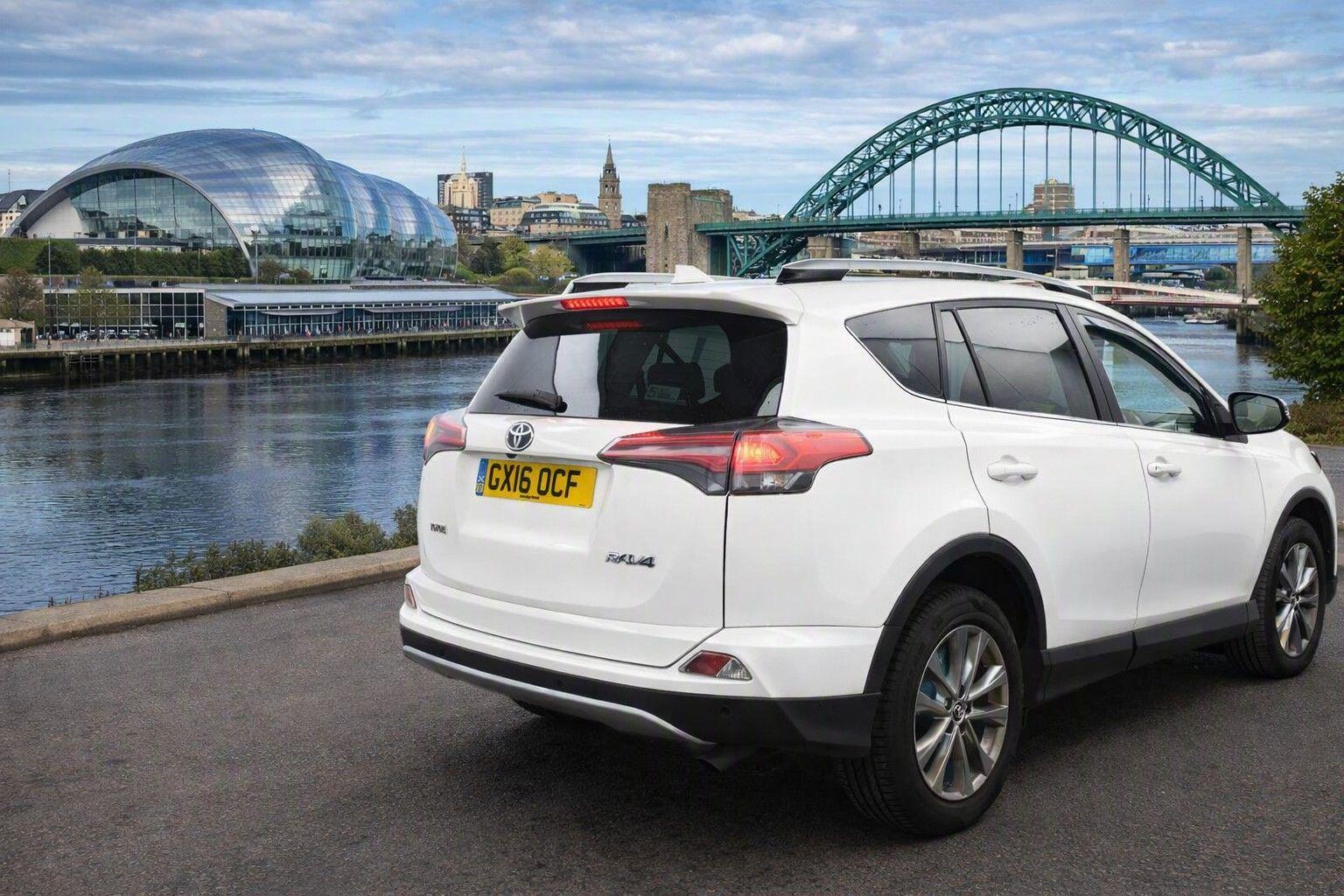 Toyota Rav4 view 33