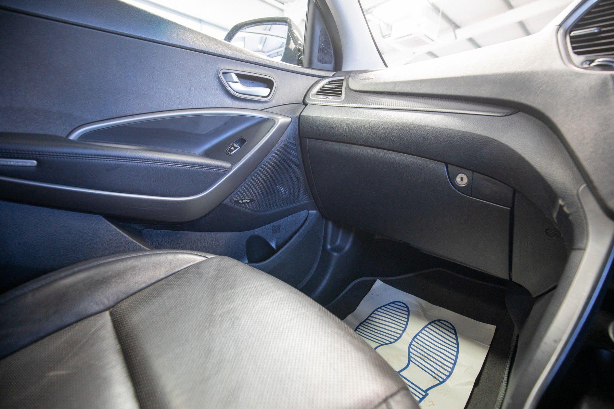 Hyundai Santa Fe view 29