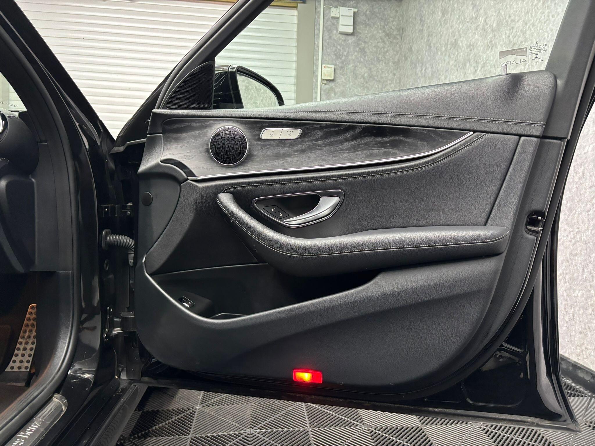 Mercedes-Benz E-Class view 17