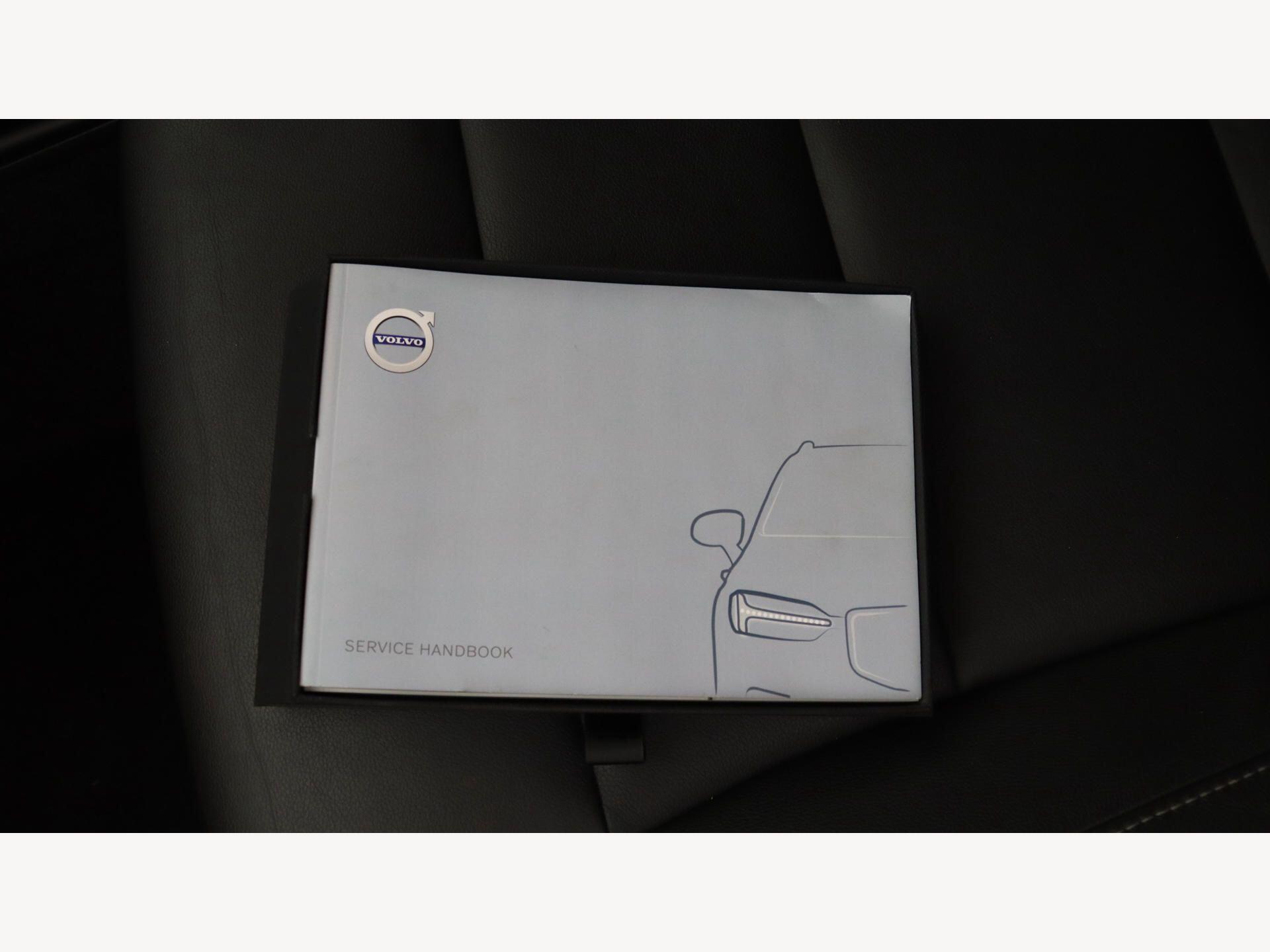 Volvo XC40 view 17