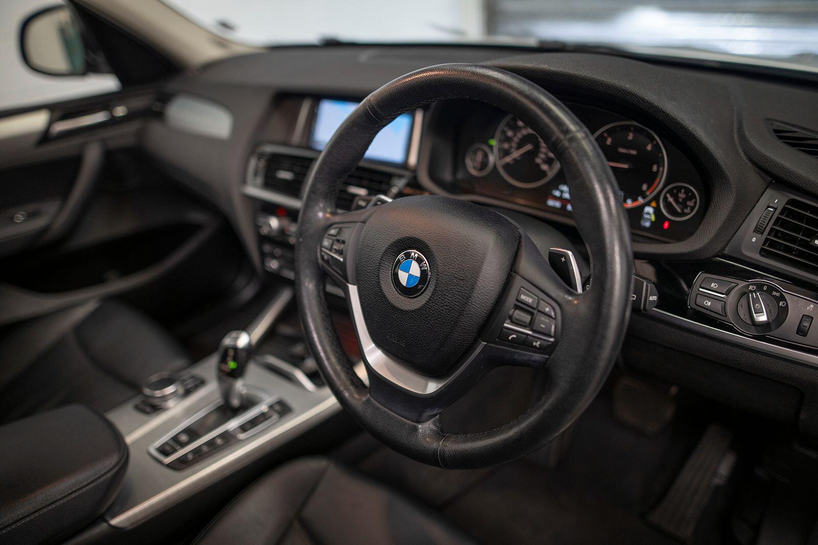 BMW X3 view 19