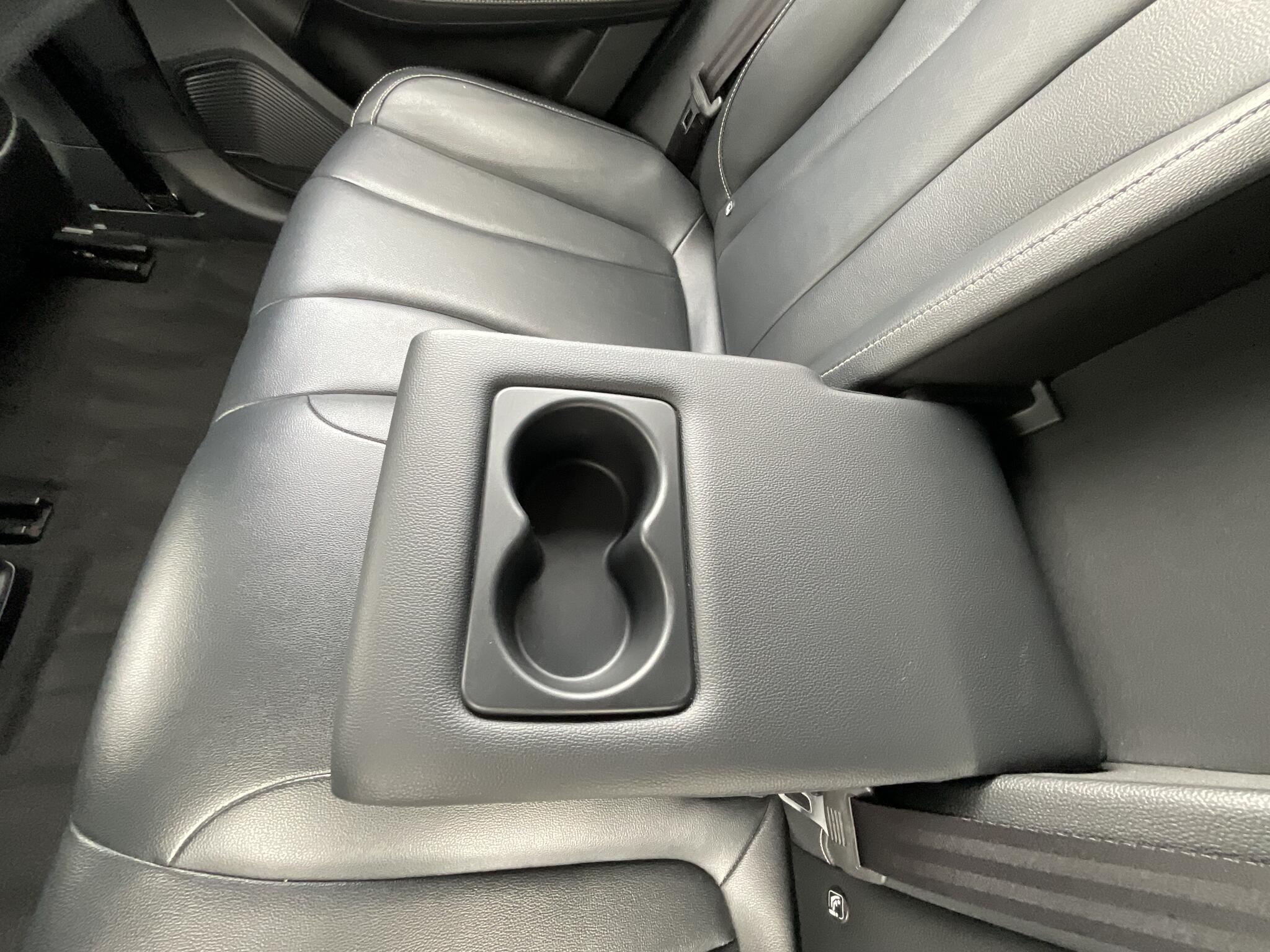 MG MG5 view 16